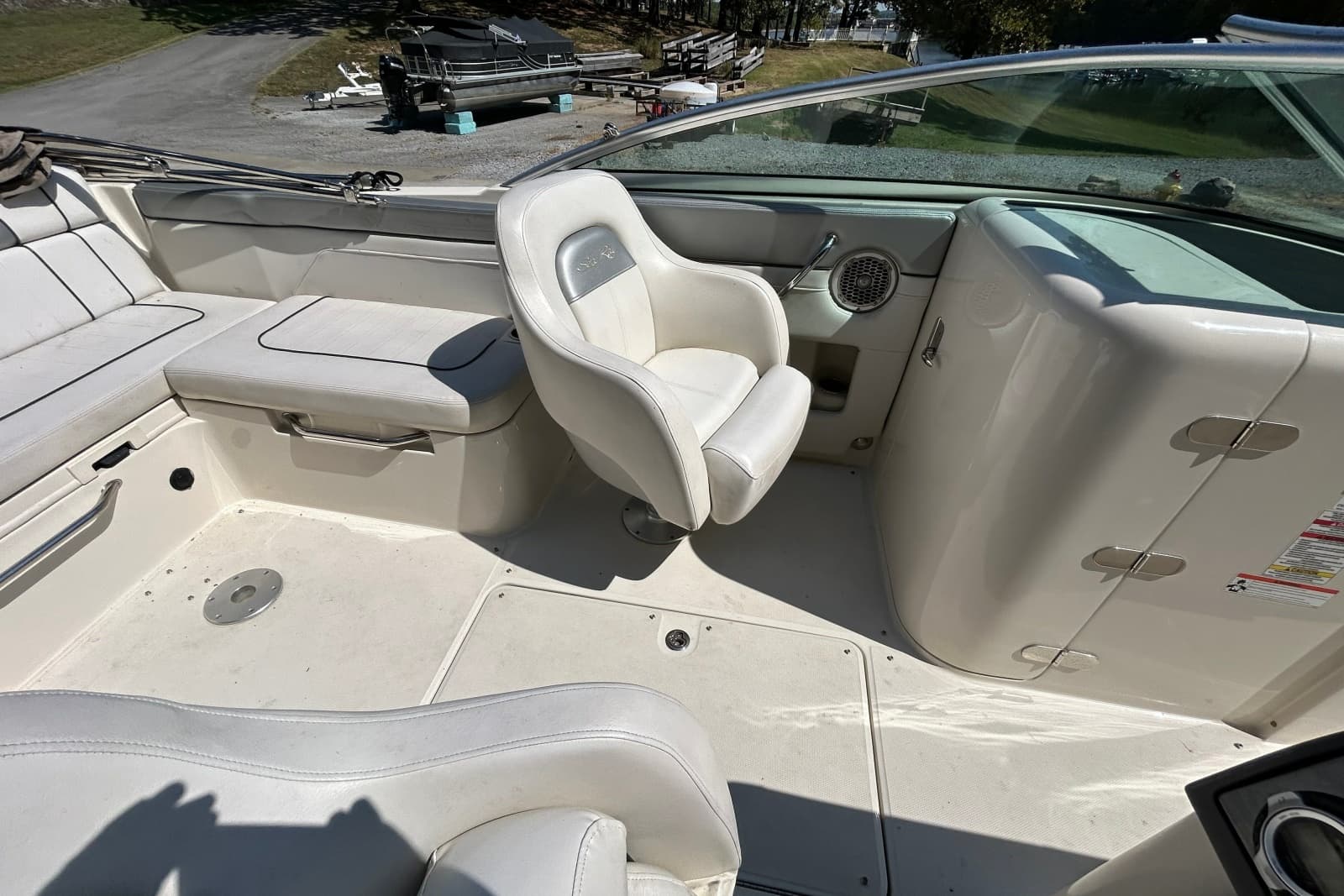 2010 Sea Ray 260 Sundeck - Photo 12