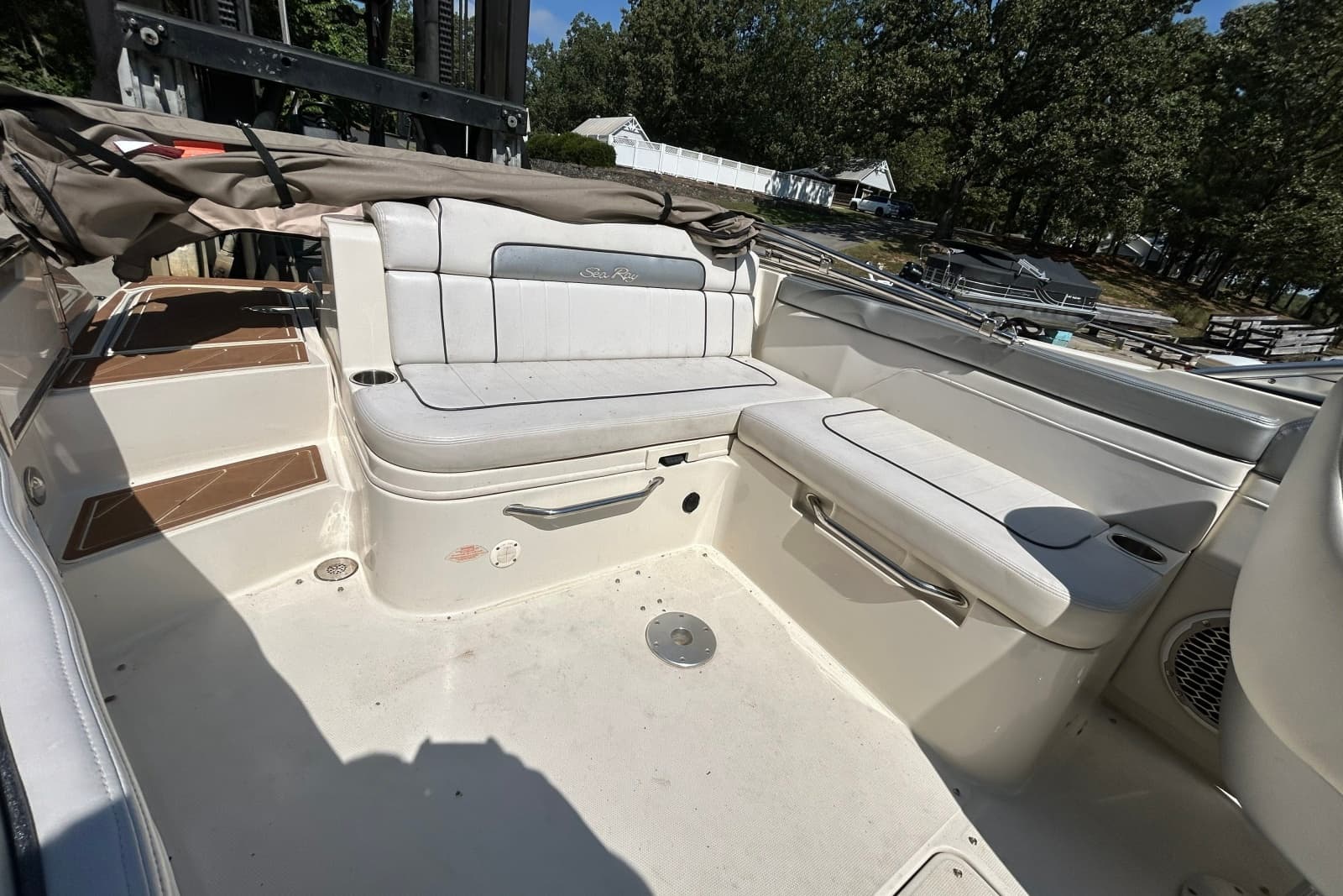 2010 Sea Ray 260 Sundeck - Photo 14
