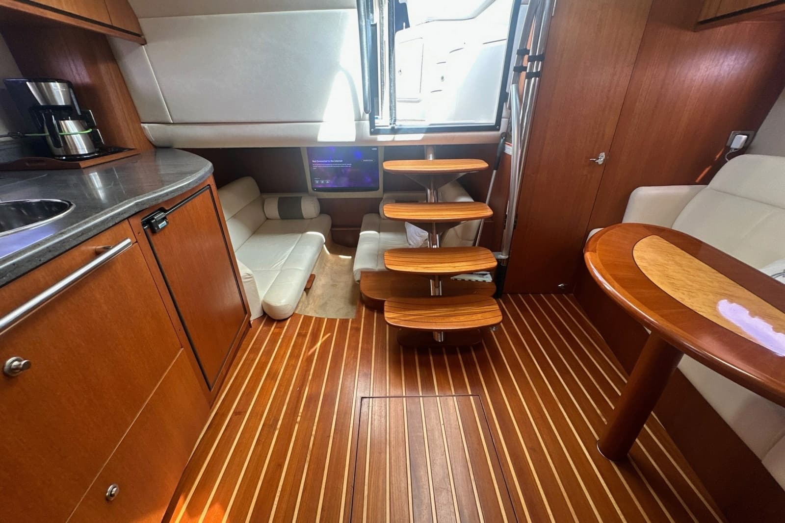 2009 Tiara Yachts 3500 Sovran - Photo 7