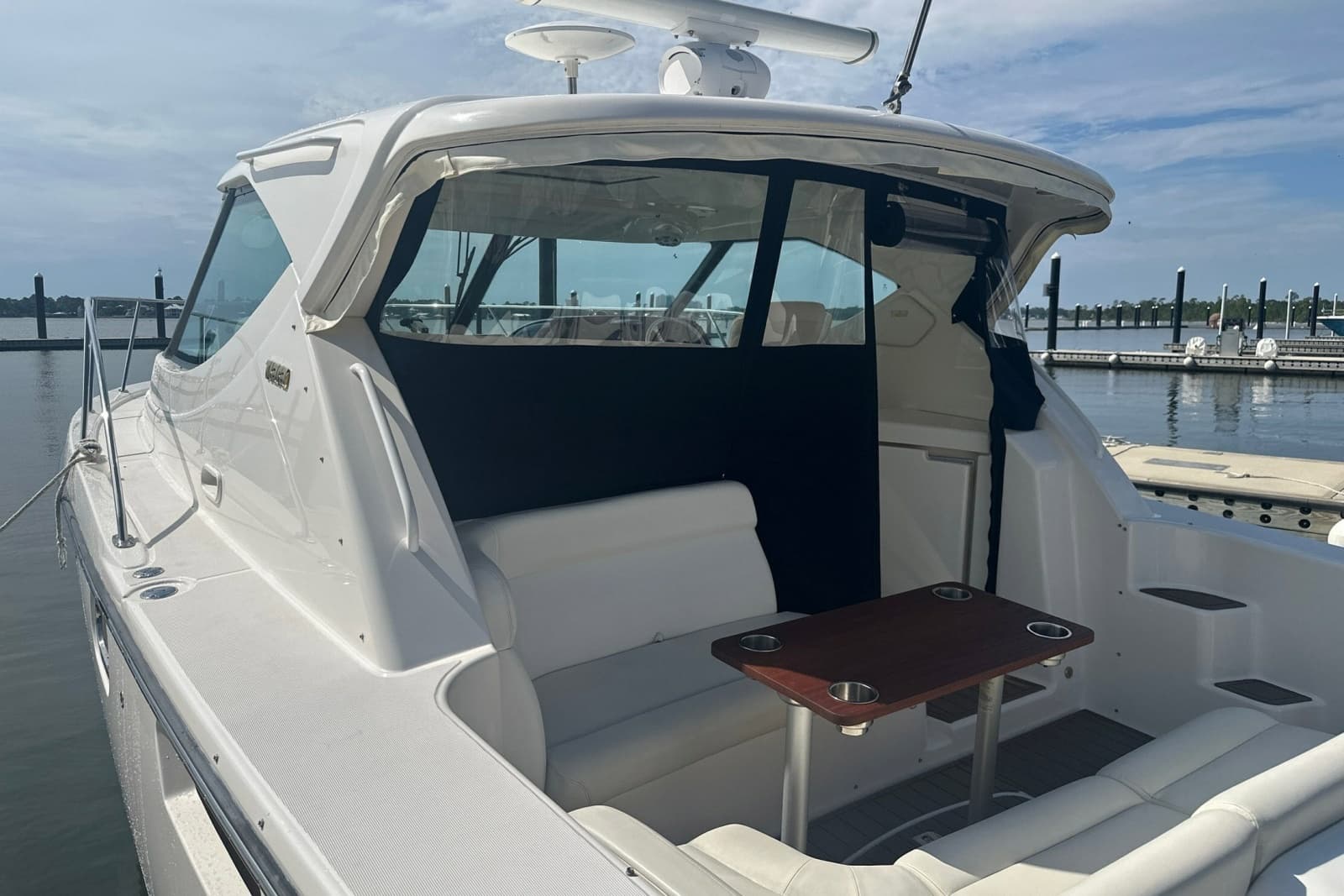 2009 Tiara Yachts 3500 Sovran - Photo 33