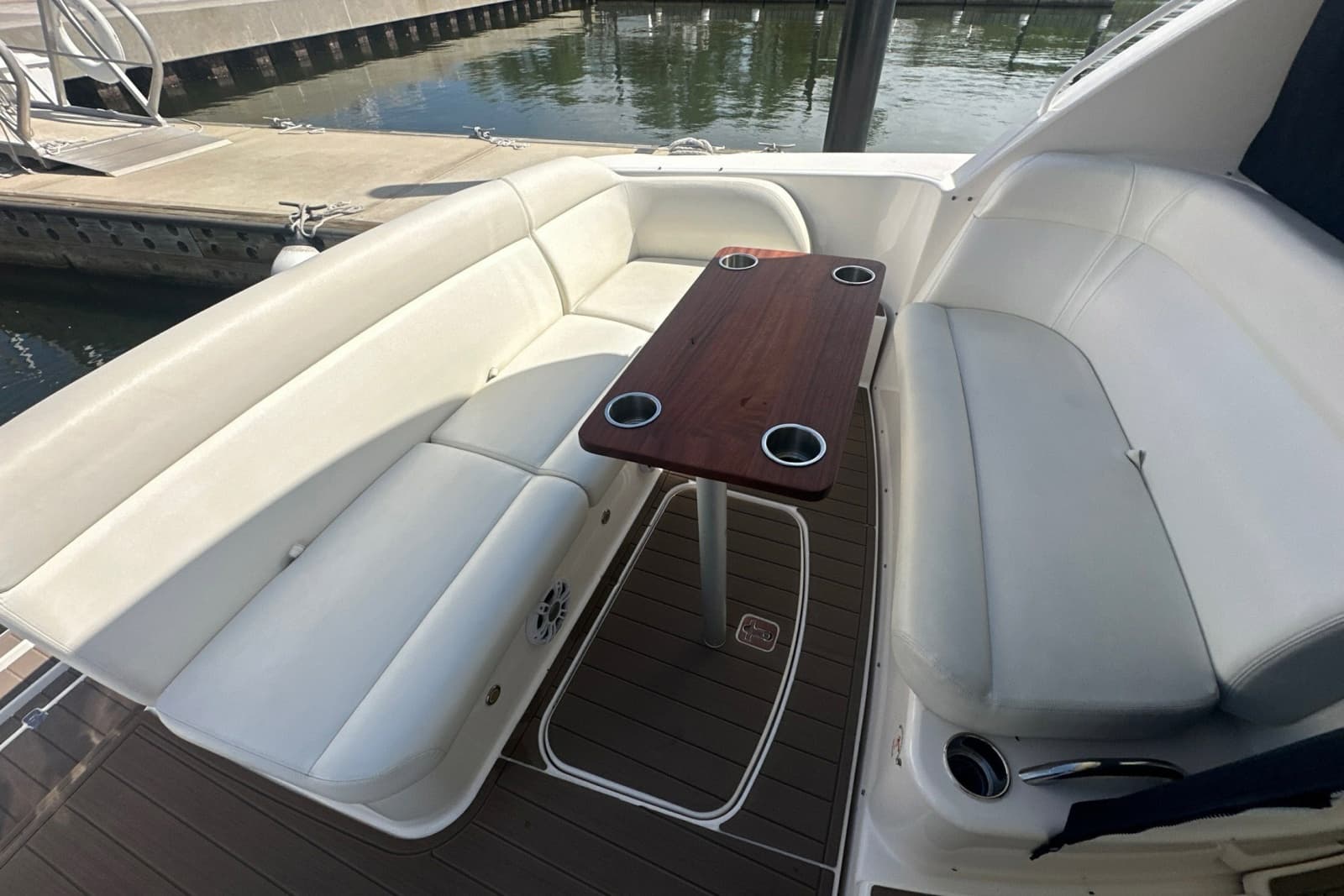 2009 Tiara Yachts 3500 Sovran - Photo 31