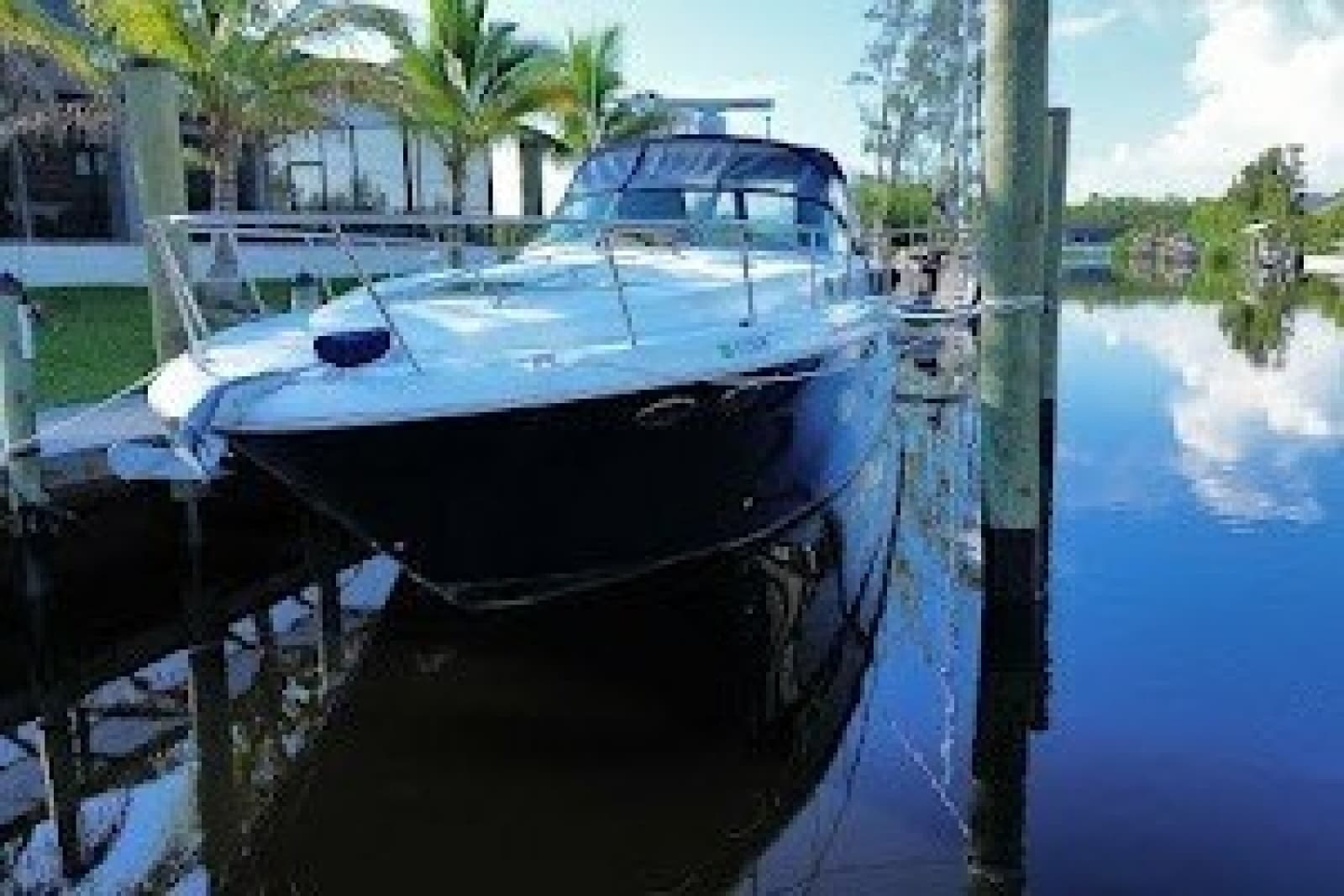 2004 Sea Ray 380 Sundancer - Photo 2