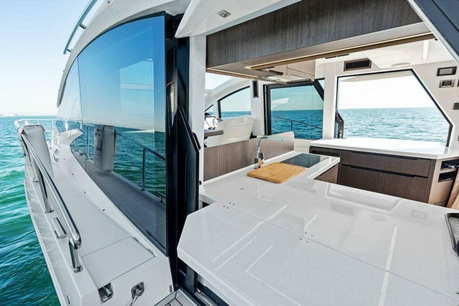 2024 Galeon 470 Sky - Photo 13