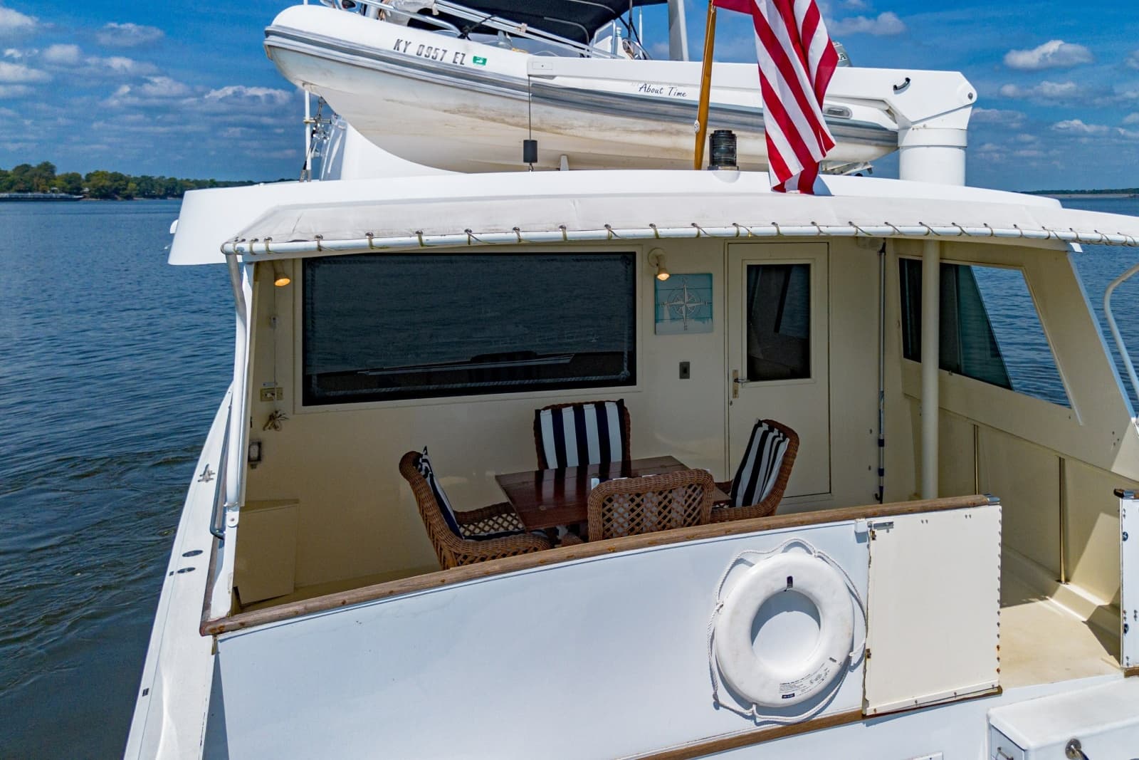 1988 Hatteras 70 Cockpit Motor Yacht - Photo 24