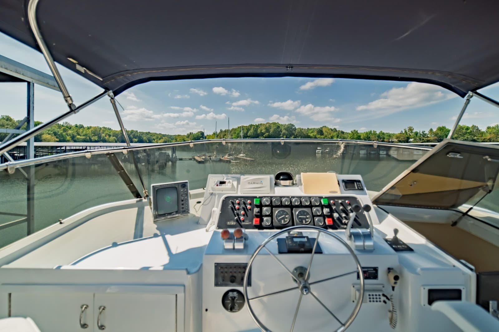 1988 Hatteras 70 Cockpit Motor Yacht - Photo 28