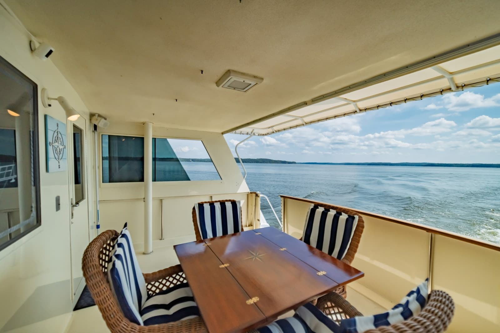 1988 Hatteras 70 Cockpit Motor Yacht - Photo 40