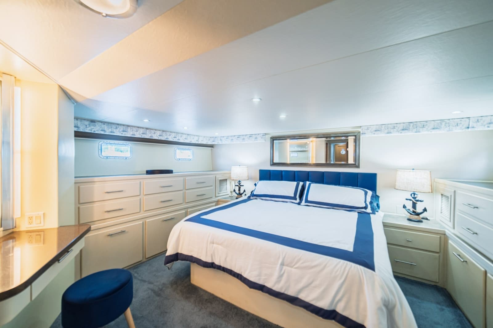 1988 Hatteras 70 Cockpit Motor Yacht - Photo 57