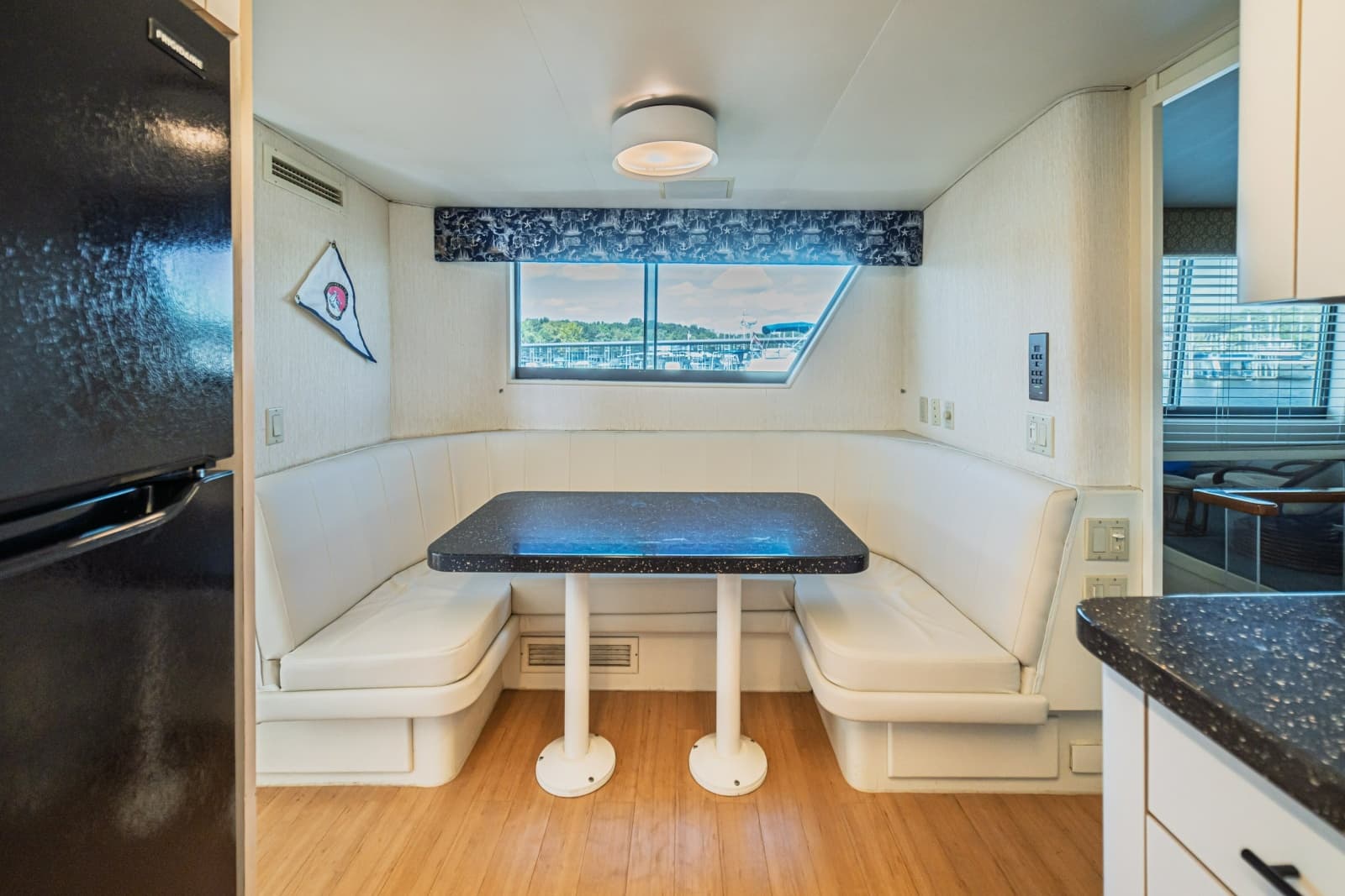1988 Hatteras 70 Cockpit Motor Yacht - Photo 50