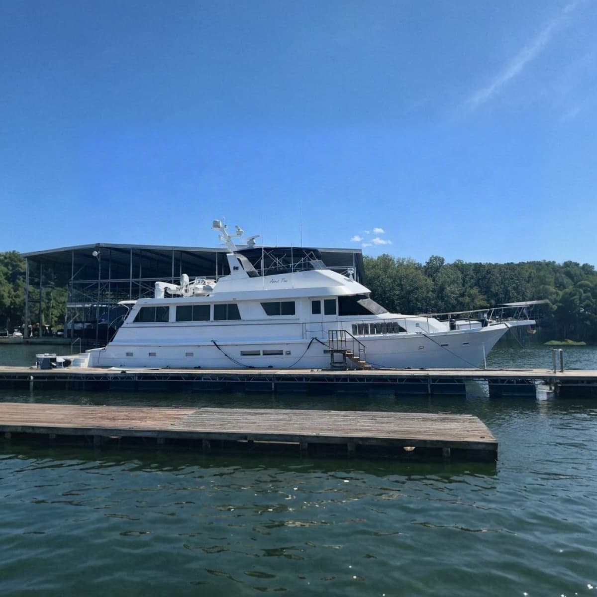 1988 Hatteras 70 Cockpit Motor Yacht - Photo 25