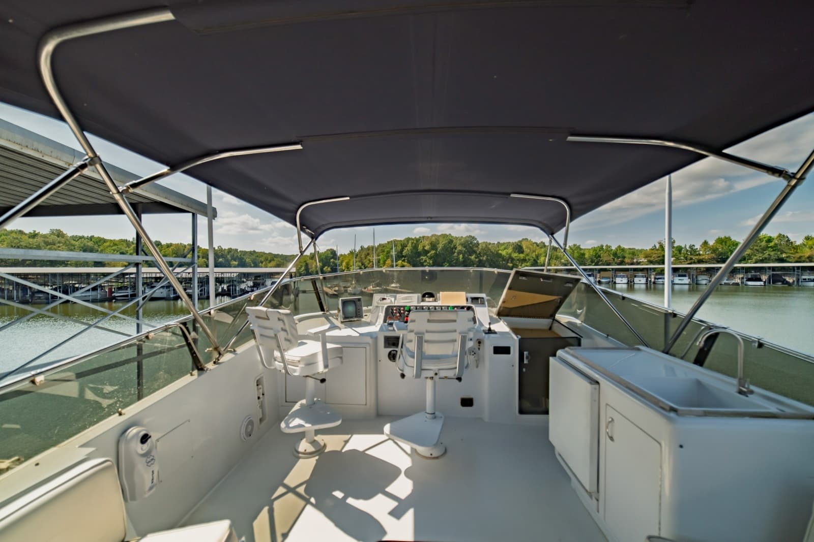 1988 Hatteras 70 Cockpit Motor Yacht - Photo 29