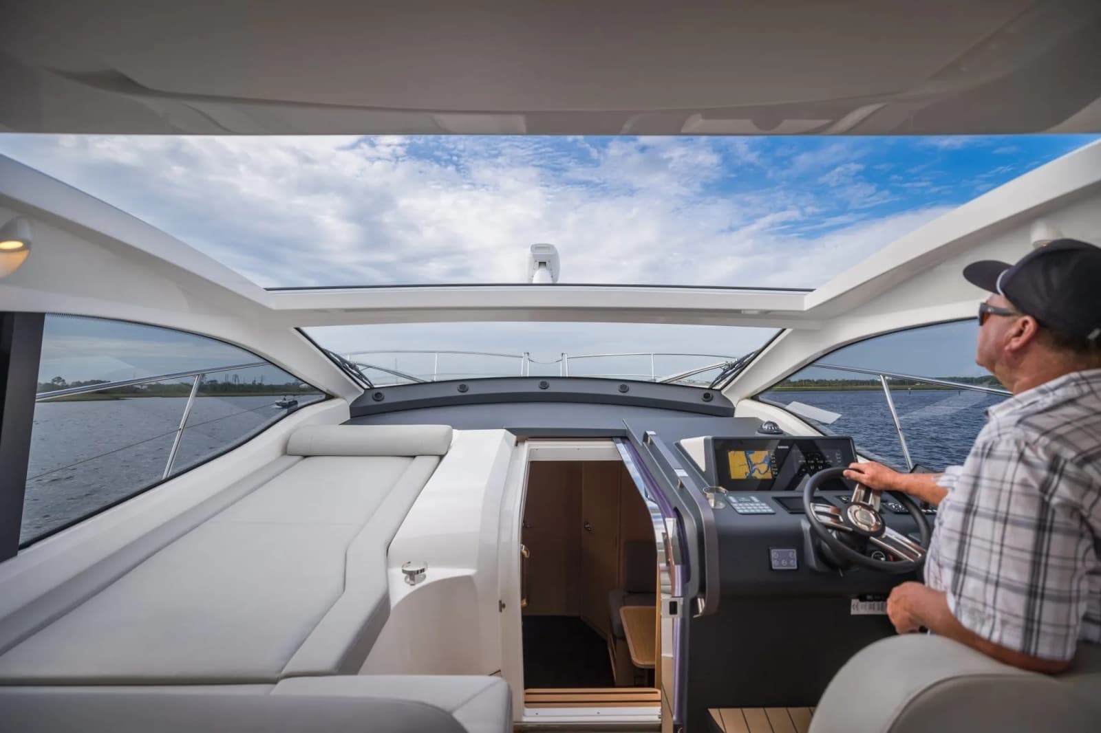 2022 Bavaria SR 41 Coupe - Photo 22