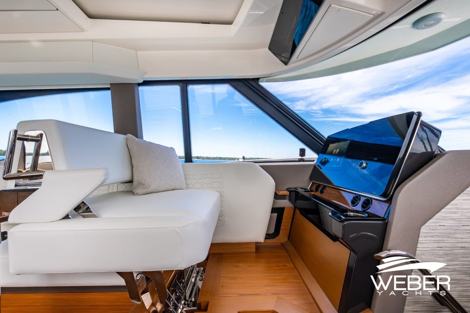 2026 Tiara Yachts  - Photo 63