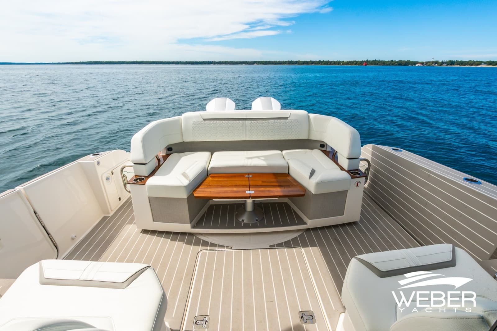 2026 Tiara Yachts  - Photo 44