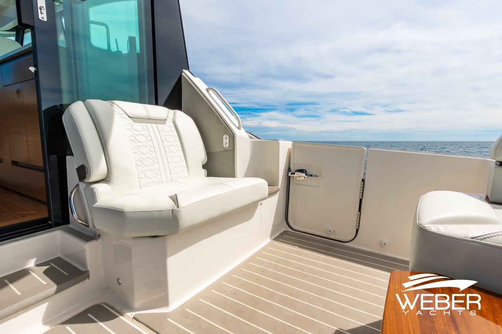 2026 Tiara Yachts  - Photo 33