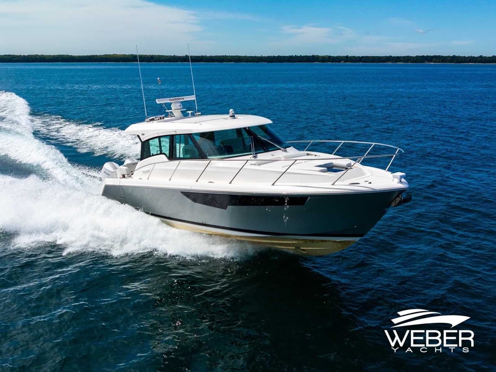 2026 Tiara Yachts  - Photo 2