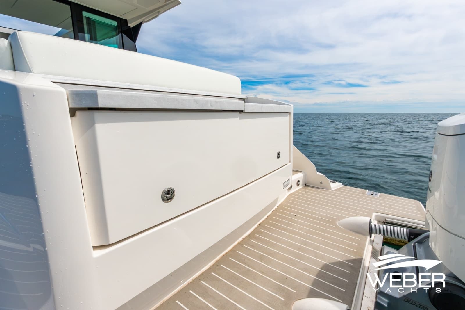 2026 Tiara Yachts  - Photo 37