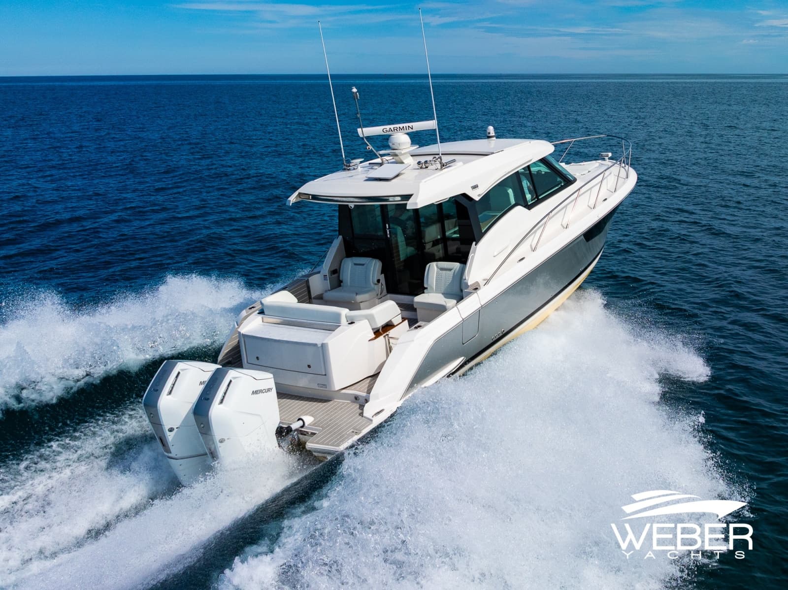 2026 Tiara Yachts  - Photo 8