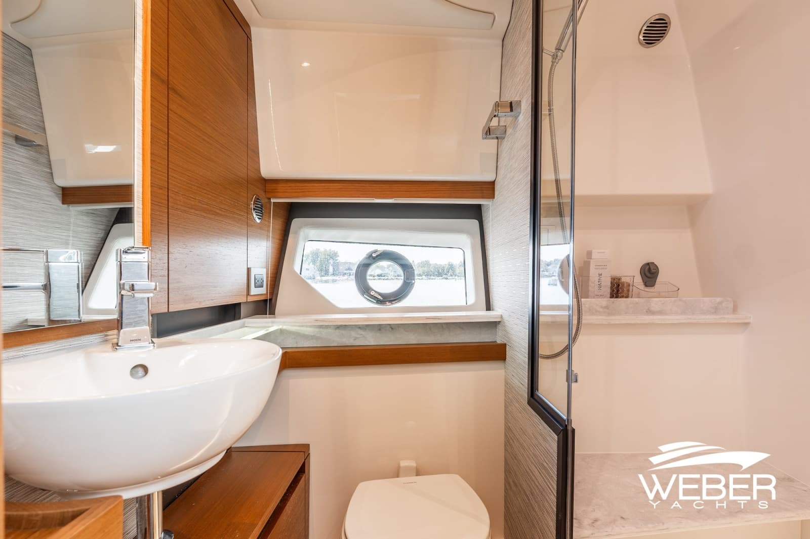 2026 Tiara Yachts  - Photo 68