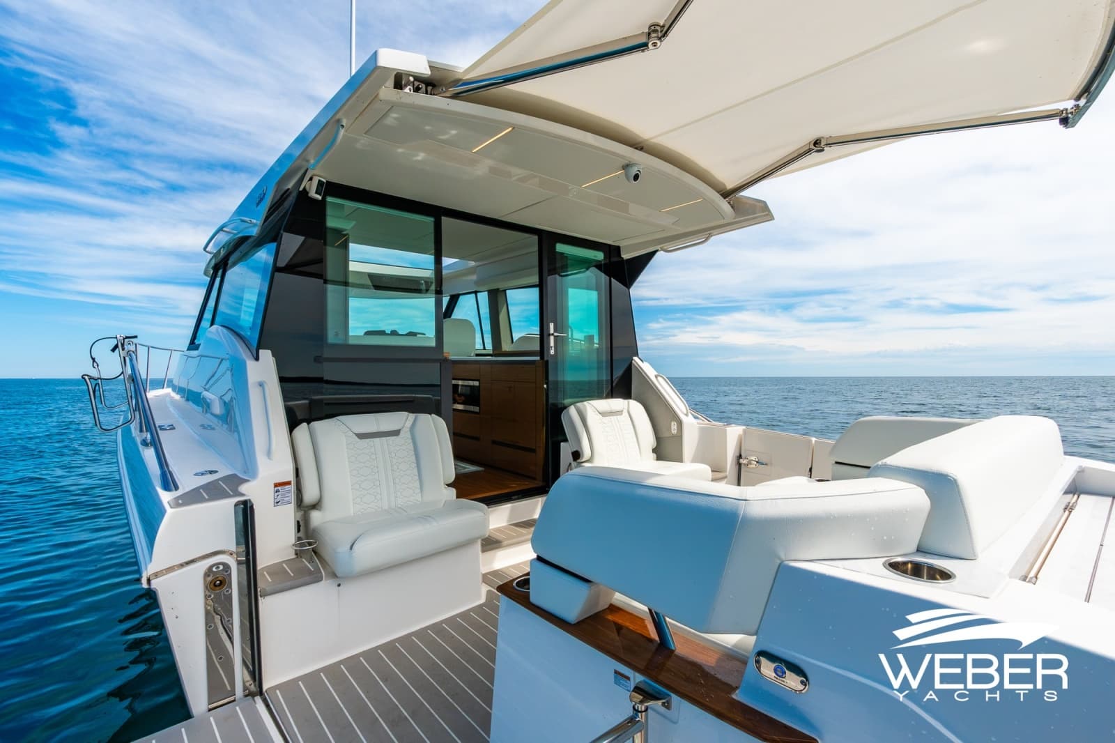 2026 Tiara Yachts  - Photo 29
