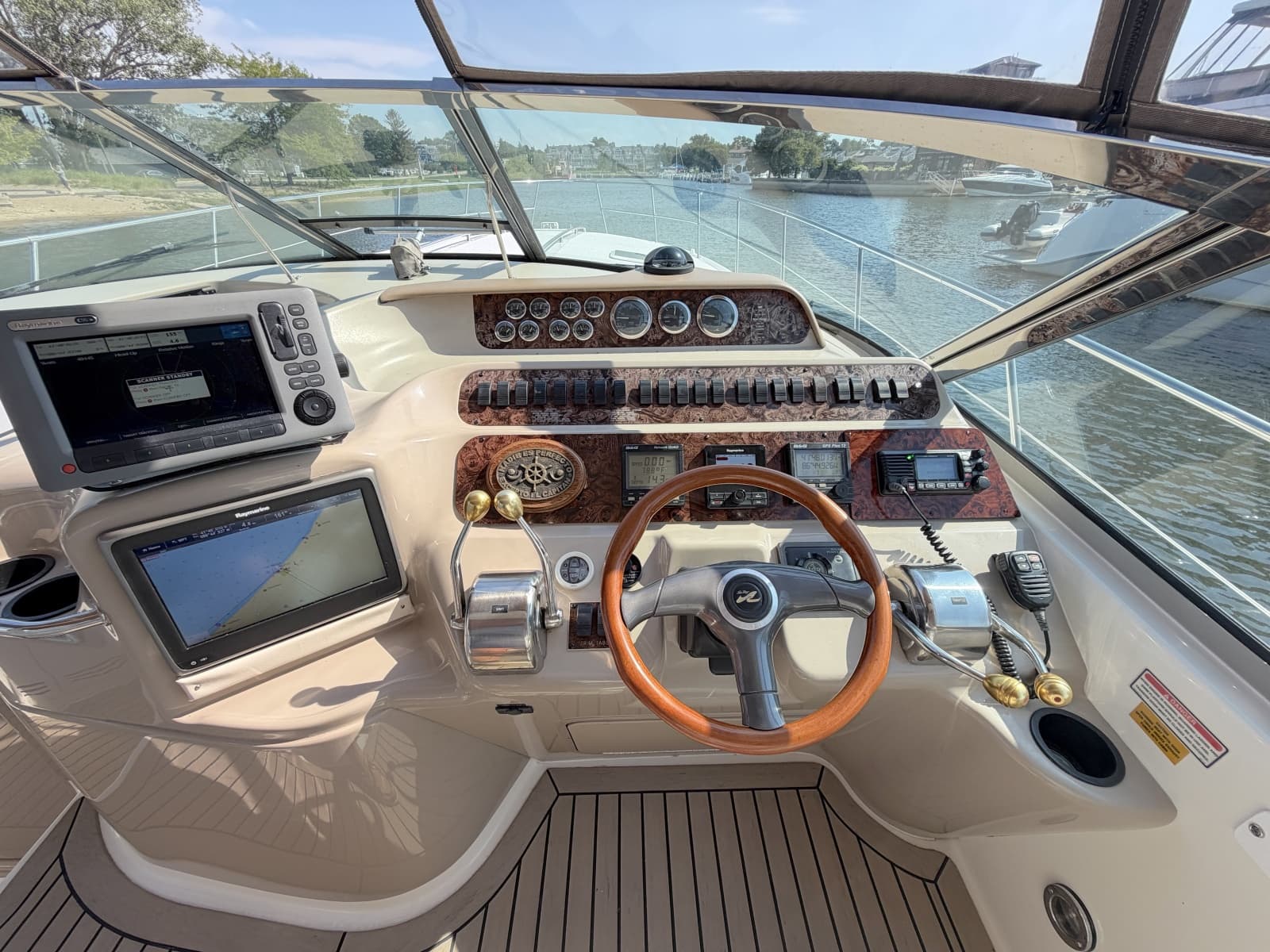 1998 Sea Ray  - Photo 3