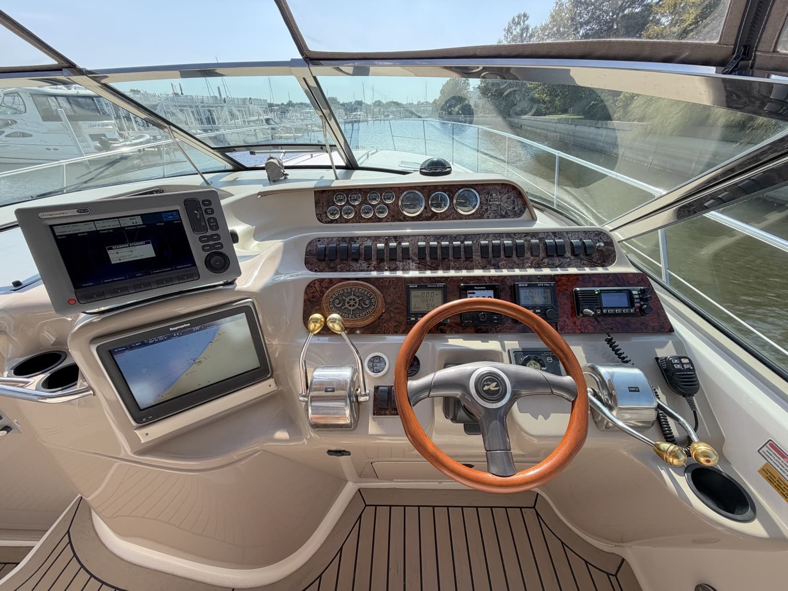 1998 Sea Ray  - Photo 2