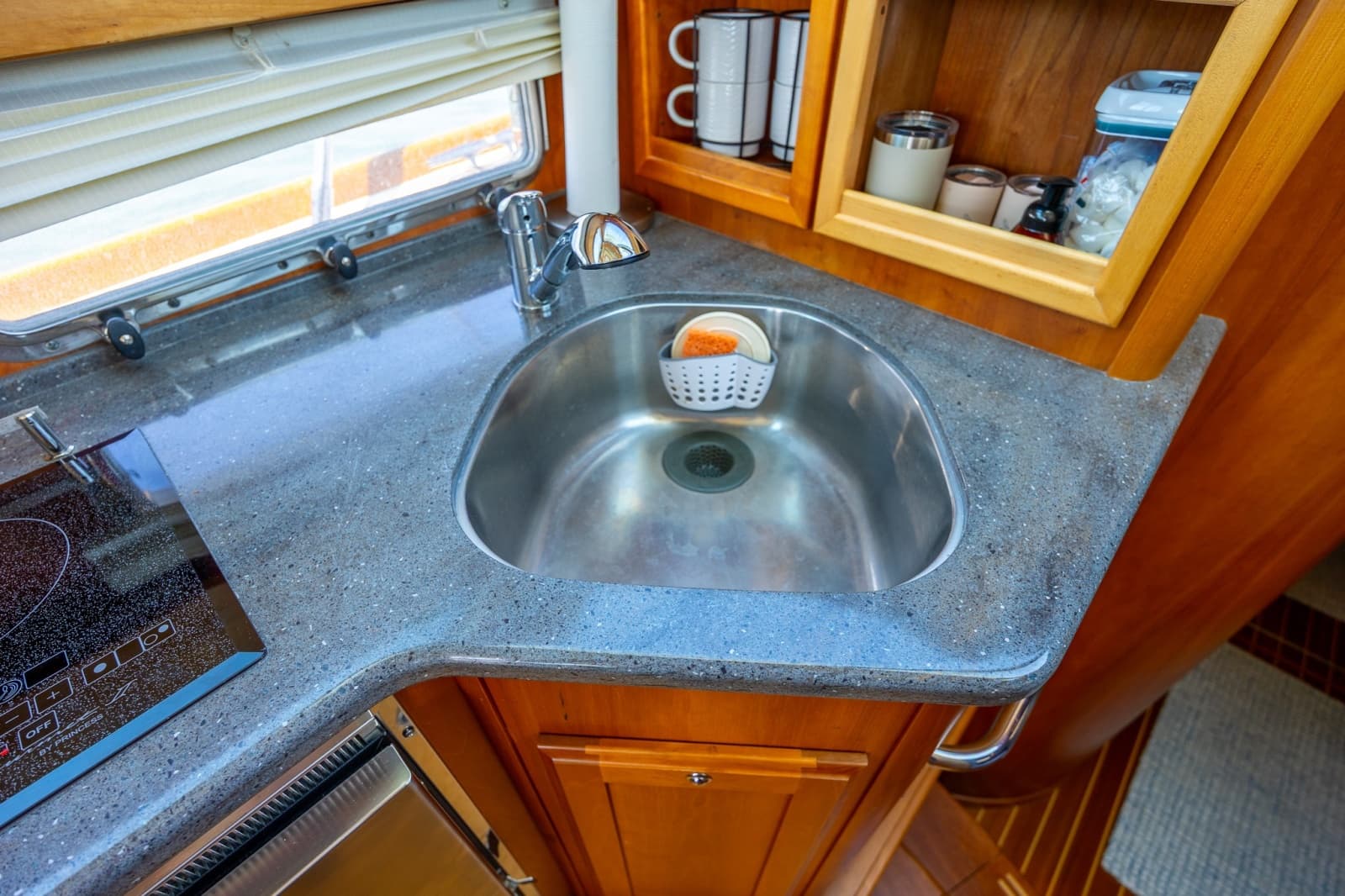 2010 Sabre 40 Sedan - Photo 37
