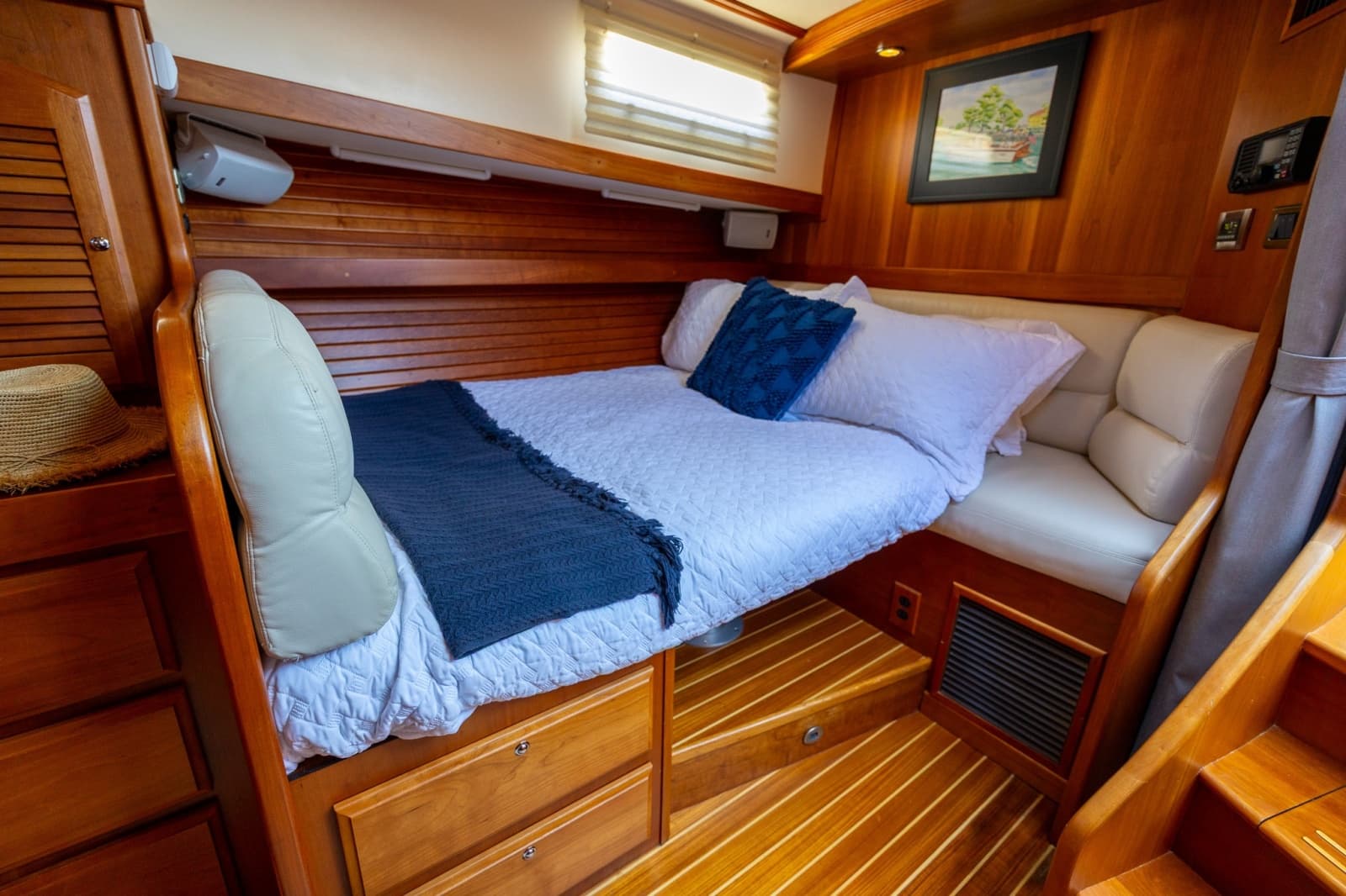 2010 Sabre 40 Sedan - Photo 42