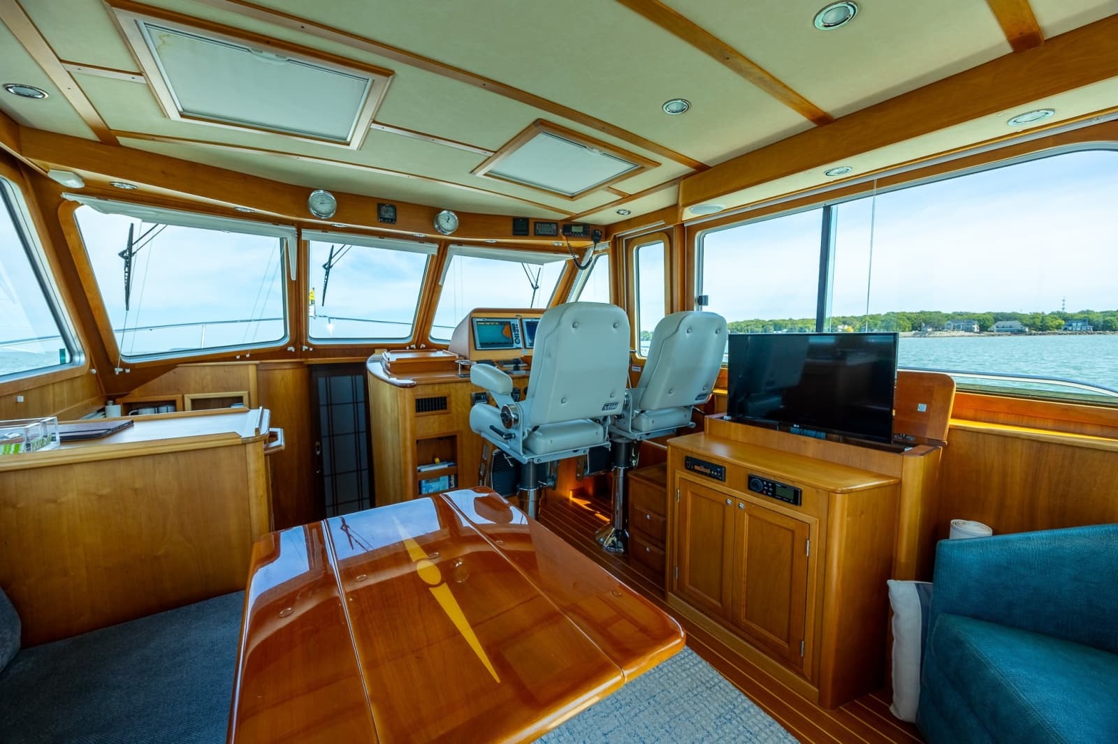 2010 Sabre 40 Sedan - Photo 22