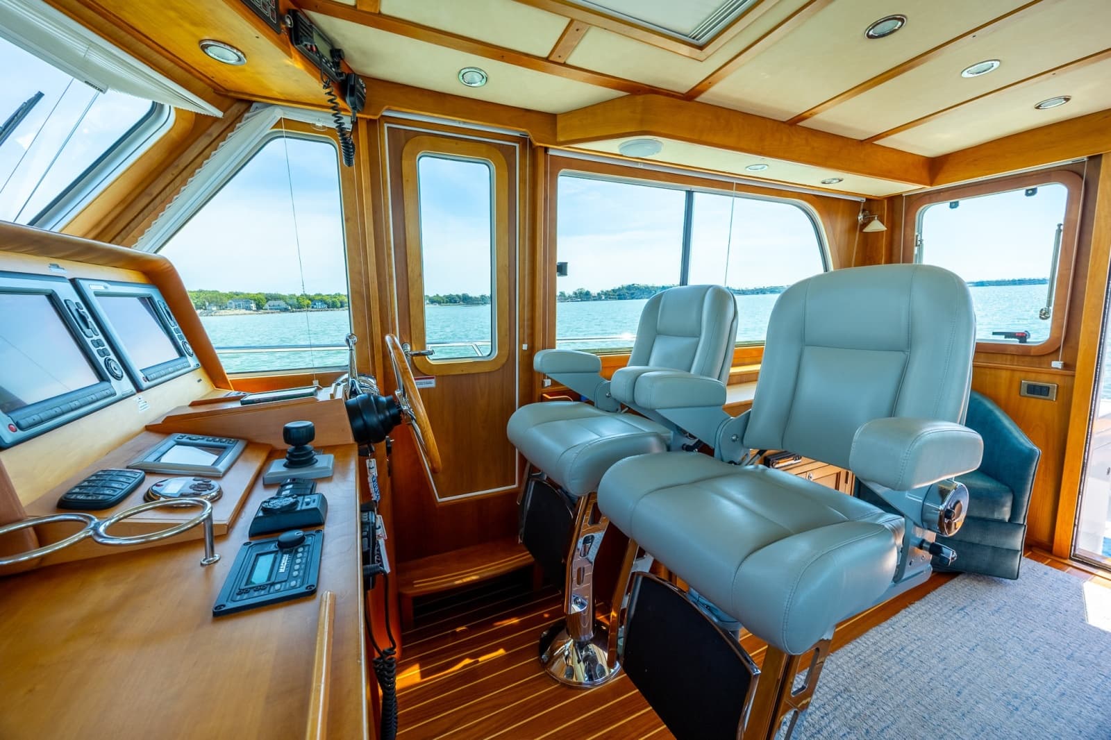 2010 Sabre 40 Sedan - Photo 26