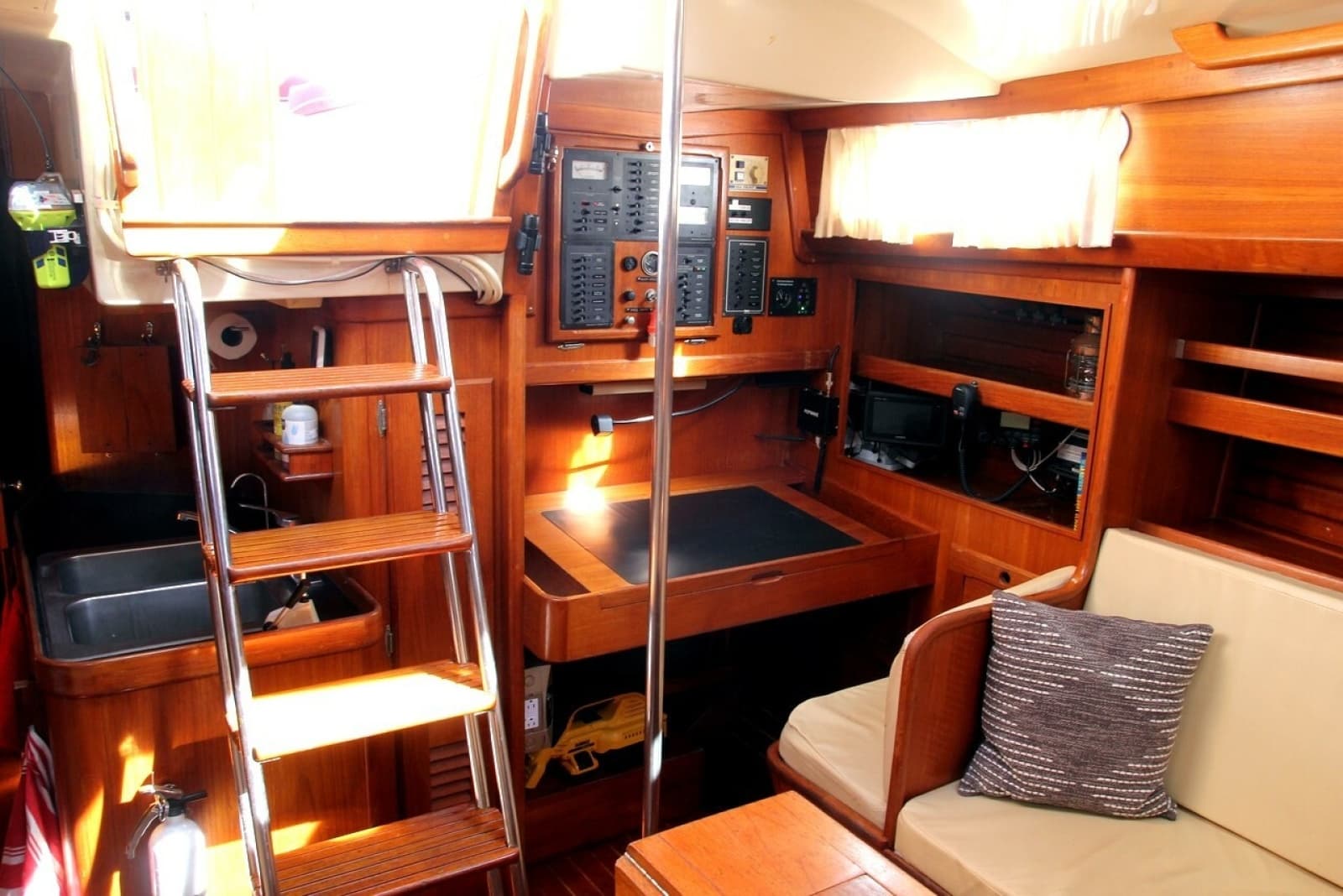1982 Bristol 41.1 - Photo 23
