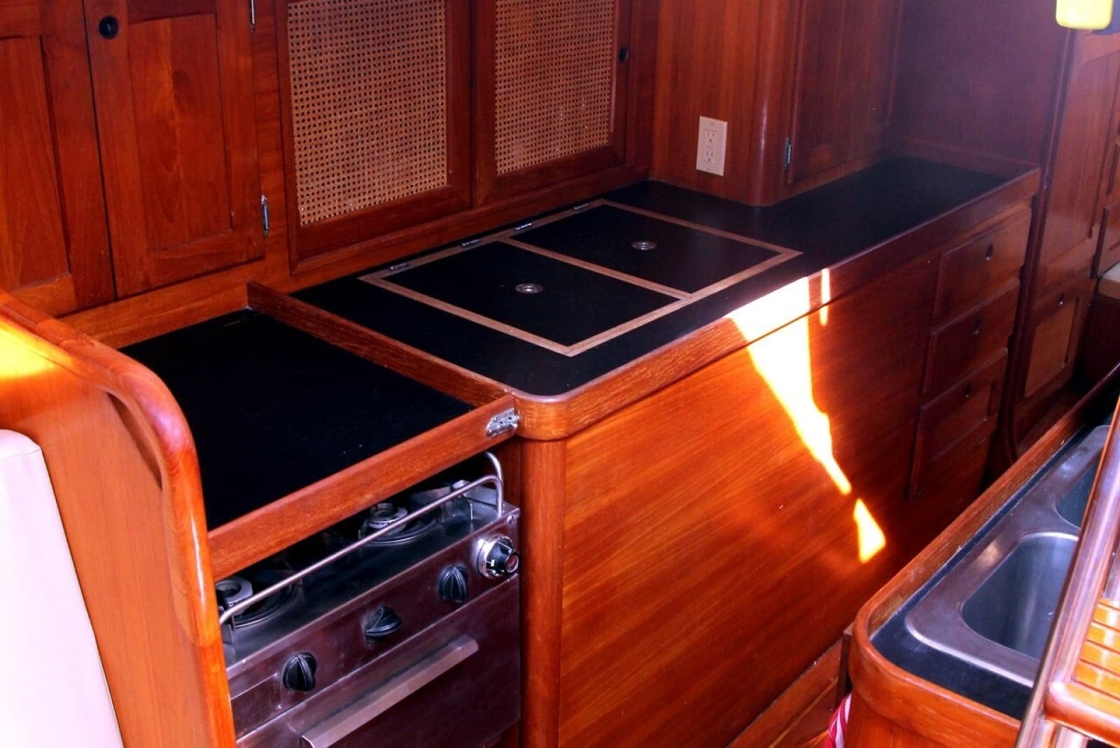 1982 Bristol 41.1 - Photo 28