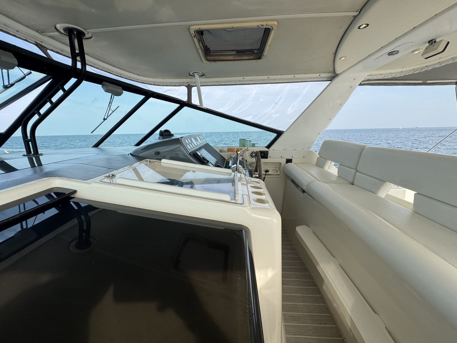 1997 Tiara Yachts 4000 Express - Photo 20