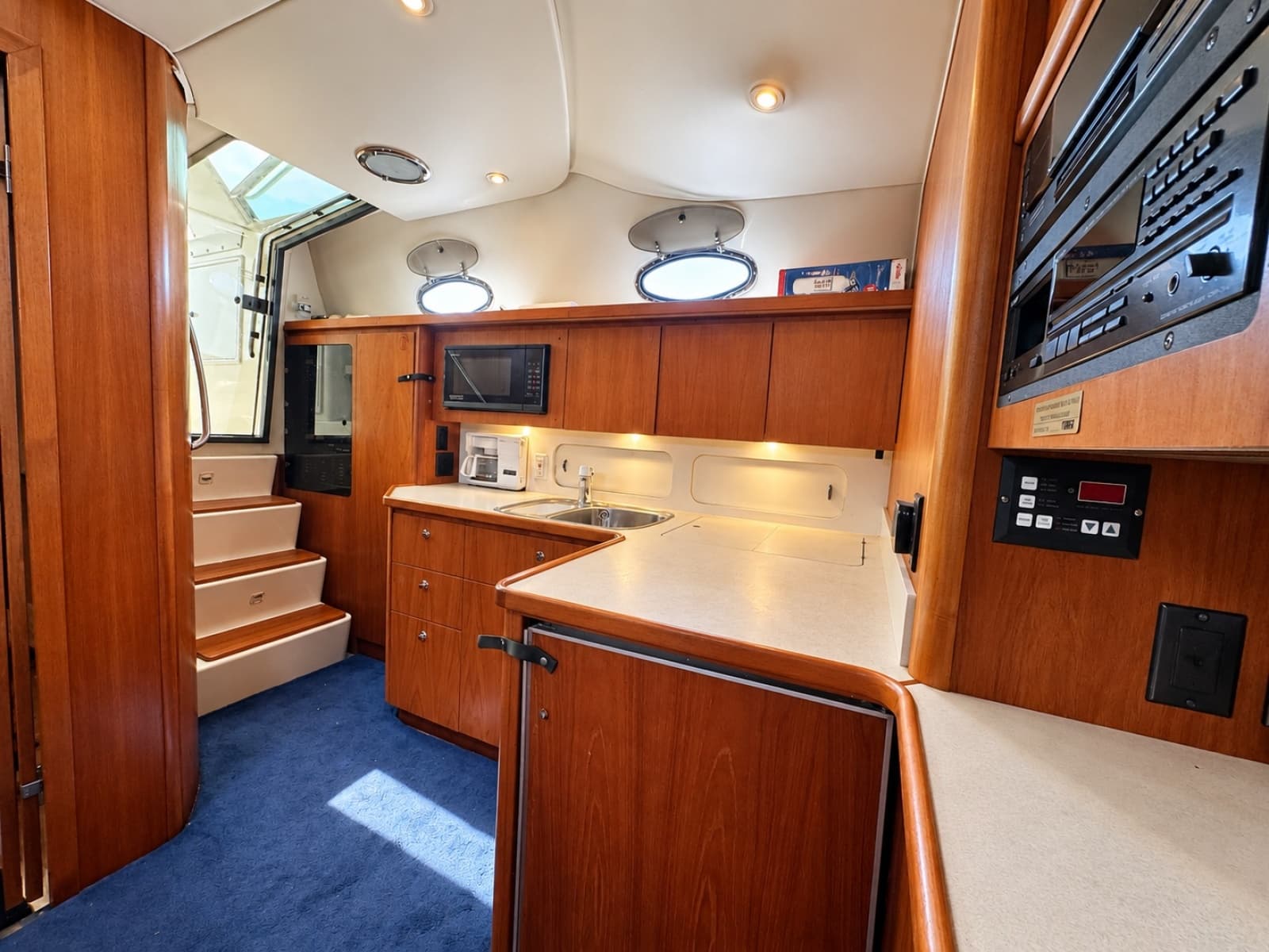 1997 Tiara Yachts 4000 Express - Photo 33
