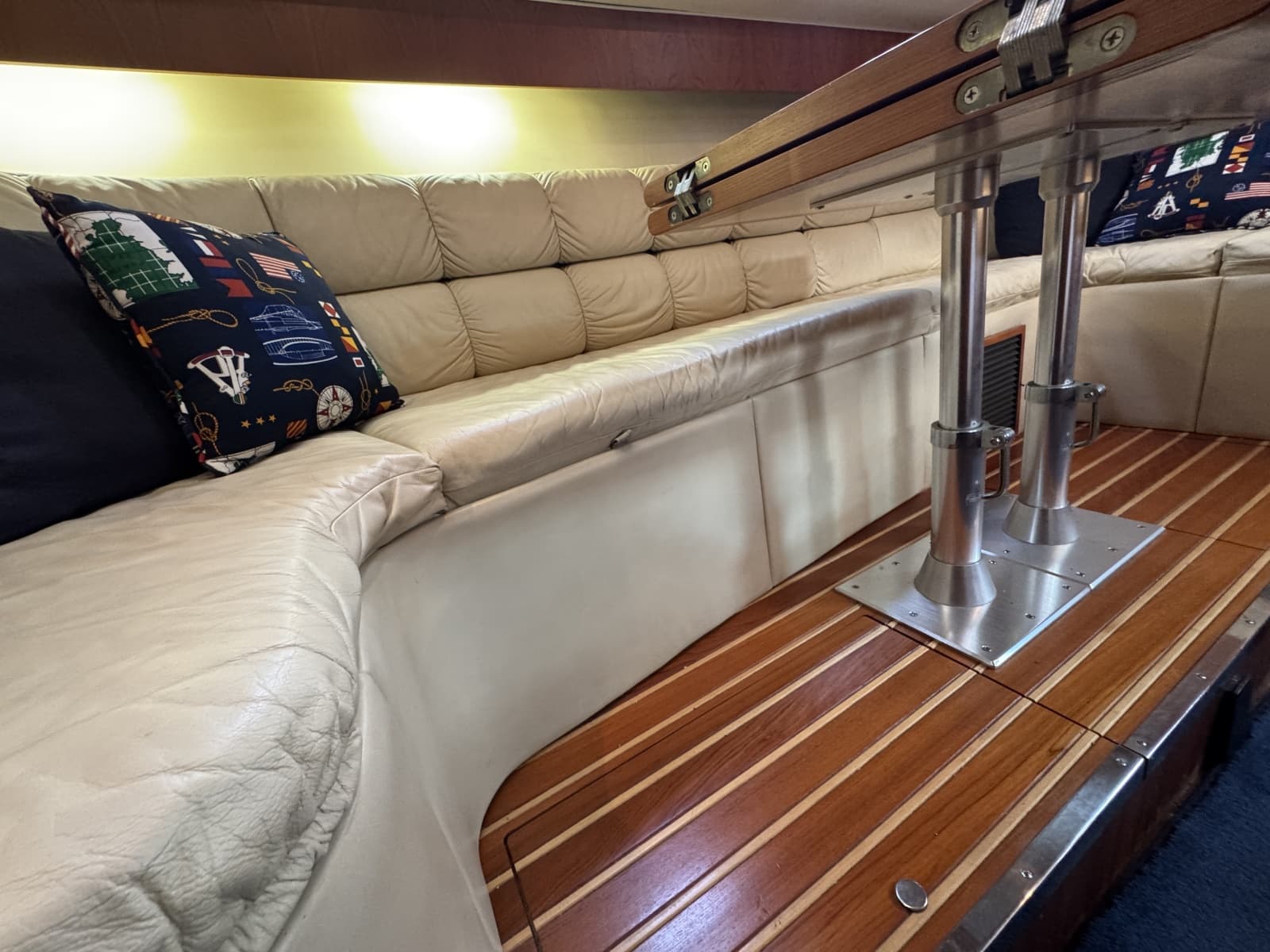 1997 Tiara Yachts 4000 Express - Photo 42