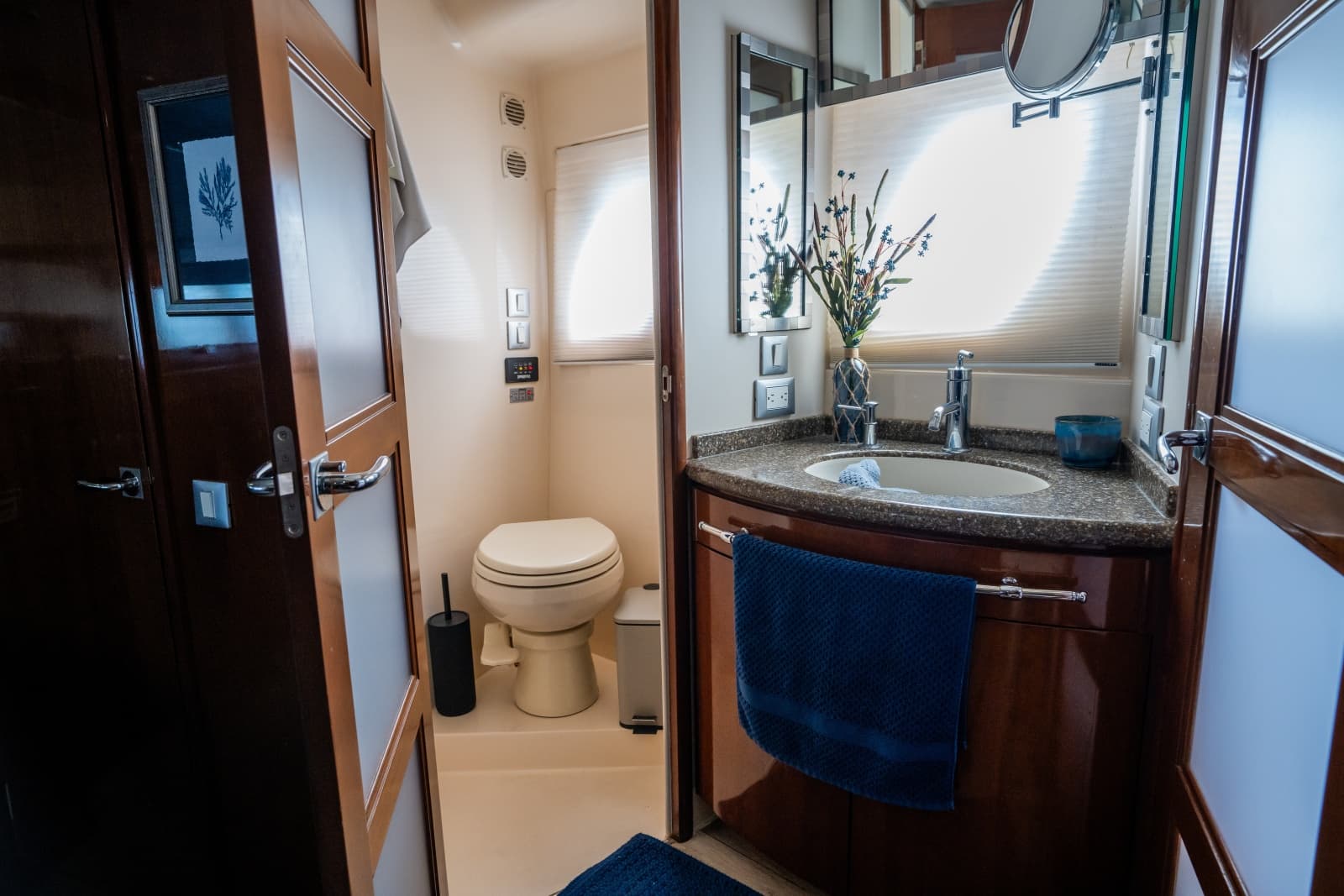2007 Carver 56 Voyager SE - Photo 57