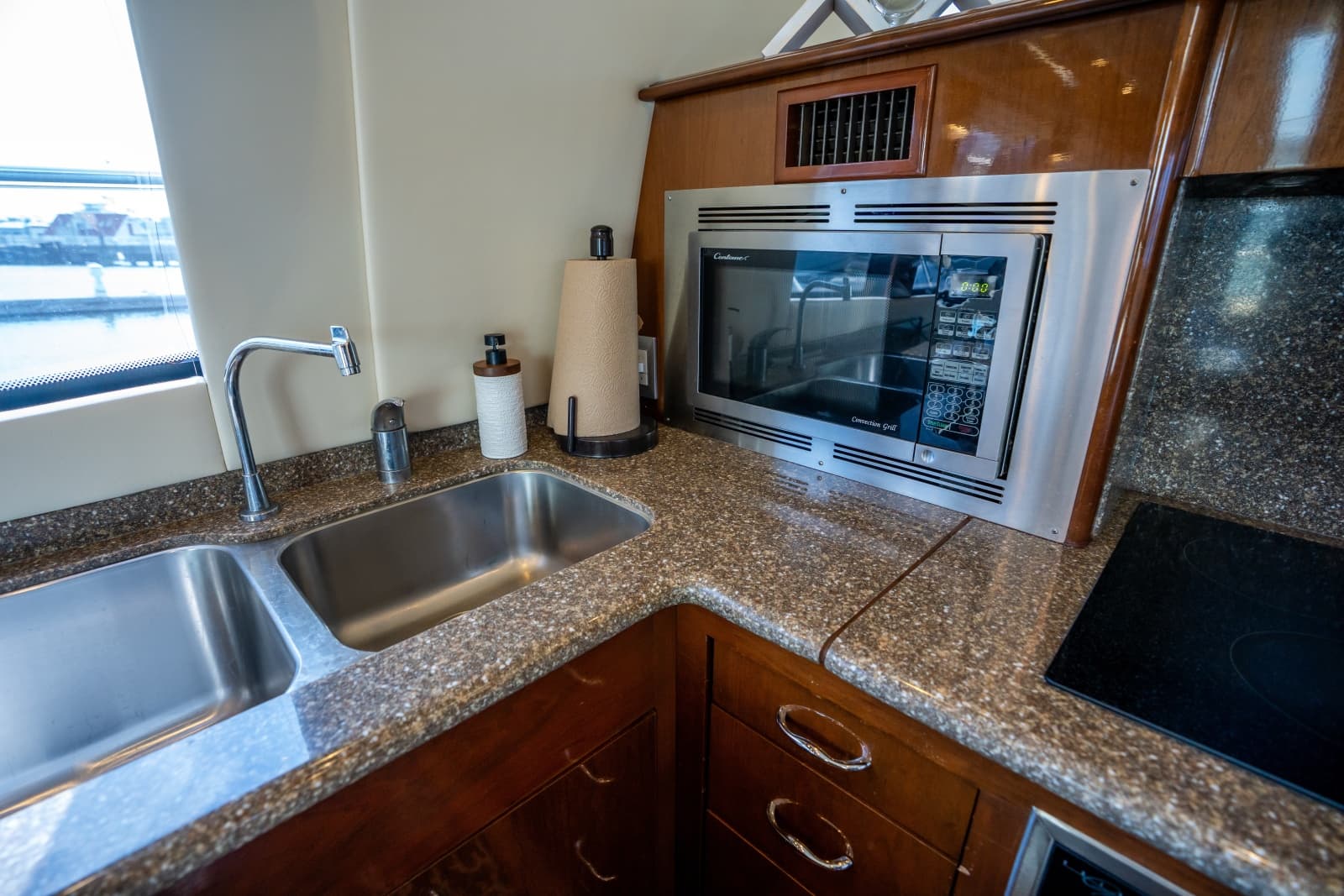 2007 Carver 56 Voyager SE - Photo 34