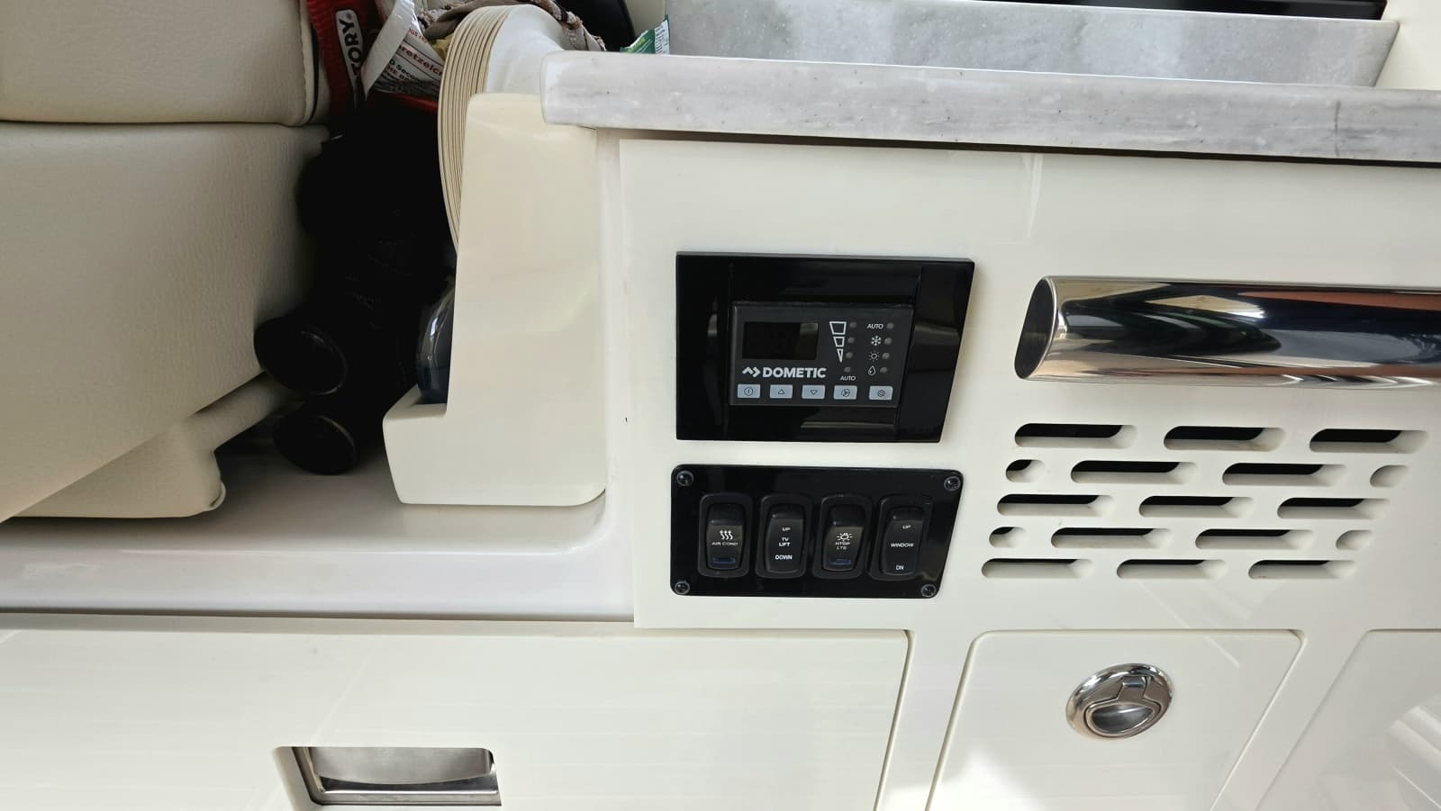 2023 Regal 36 XO - Photo 17