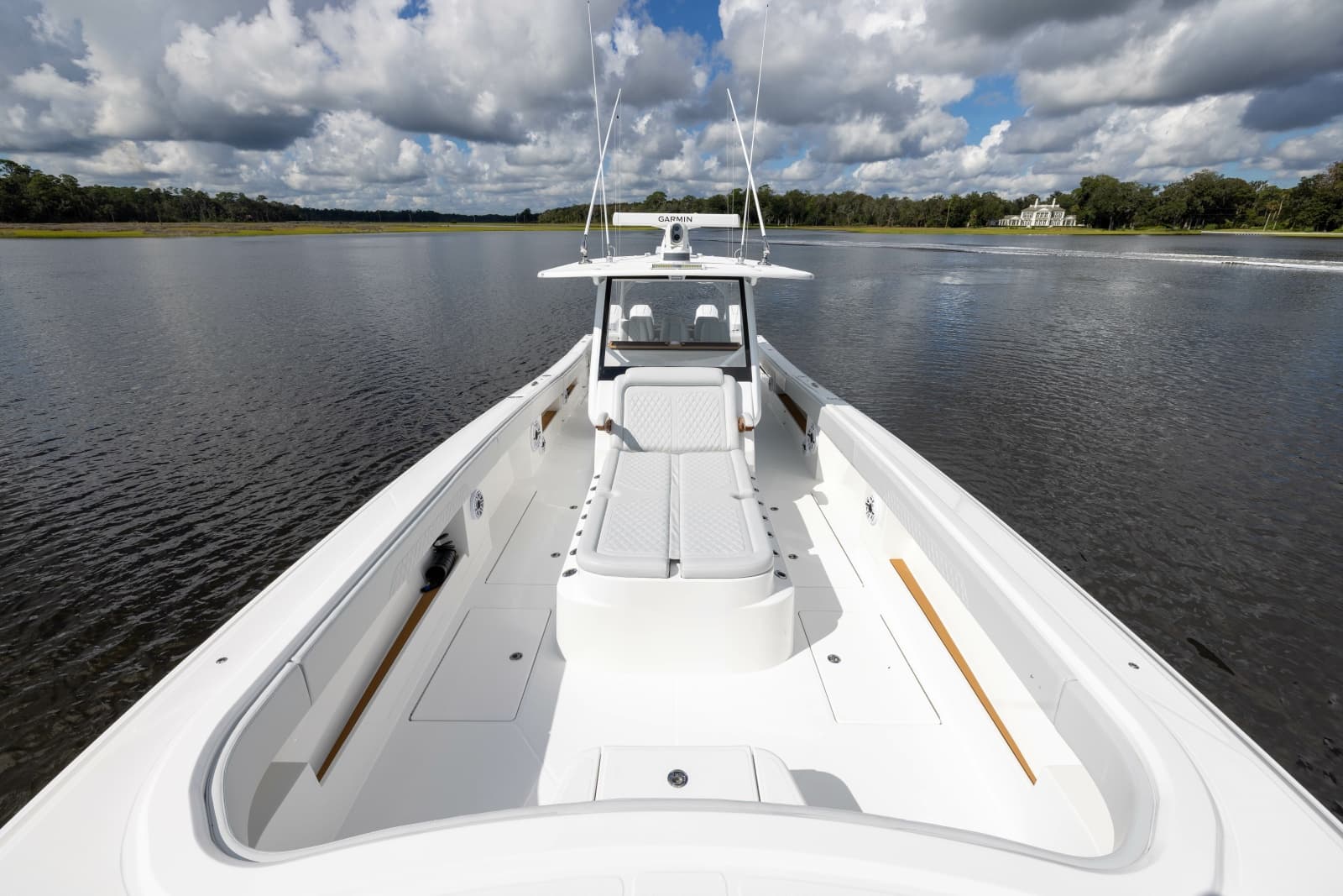 2025 Front Runner Catamaran - Photo 16