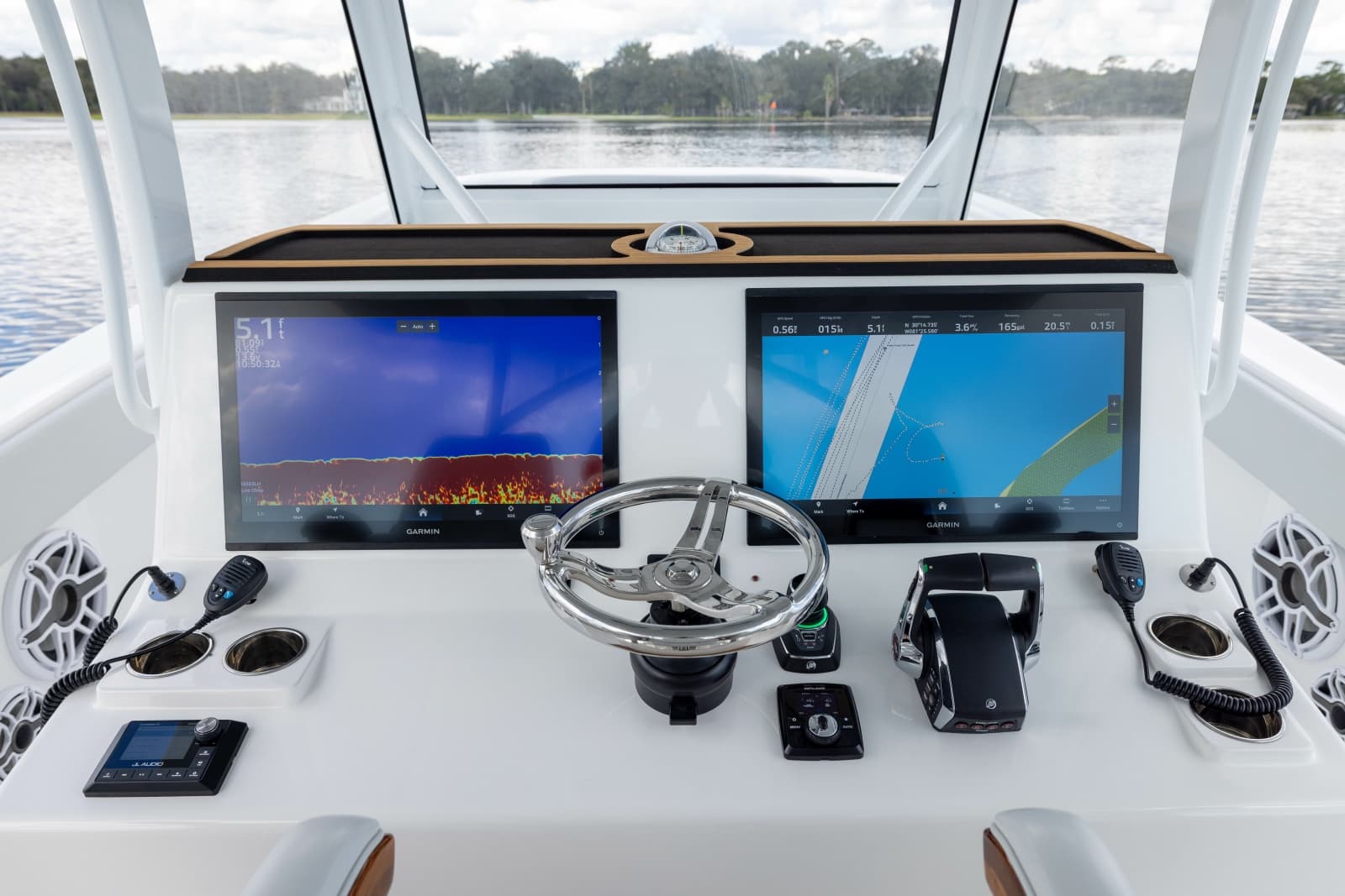 2025 Front Runner Catamaran - Photo 32