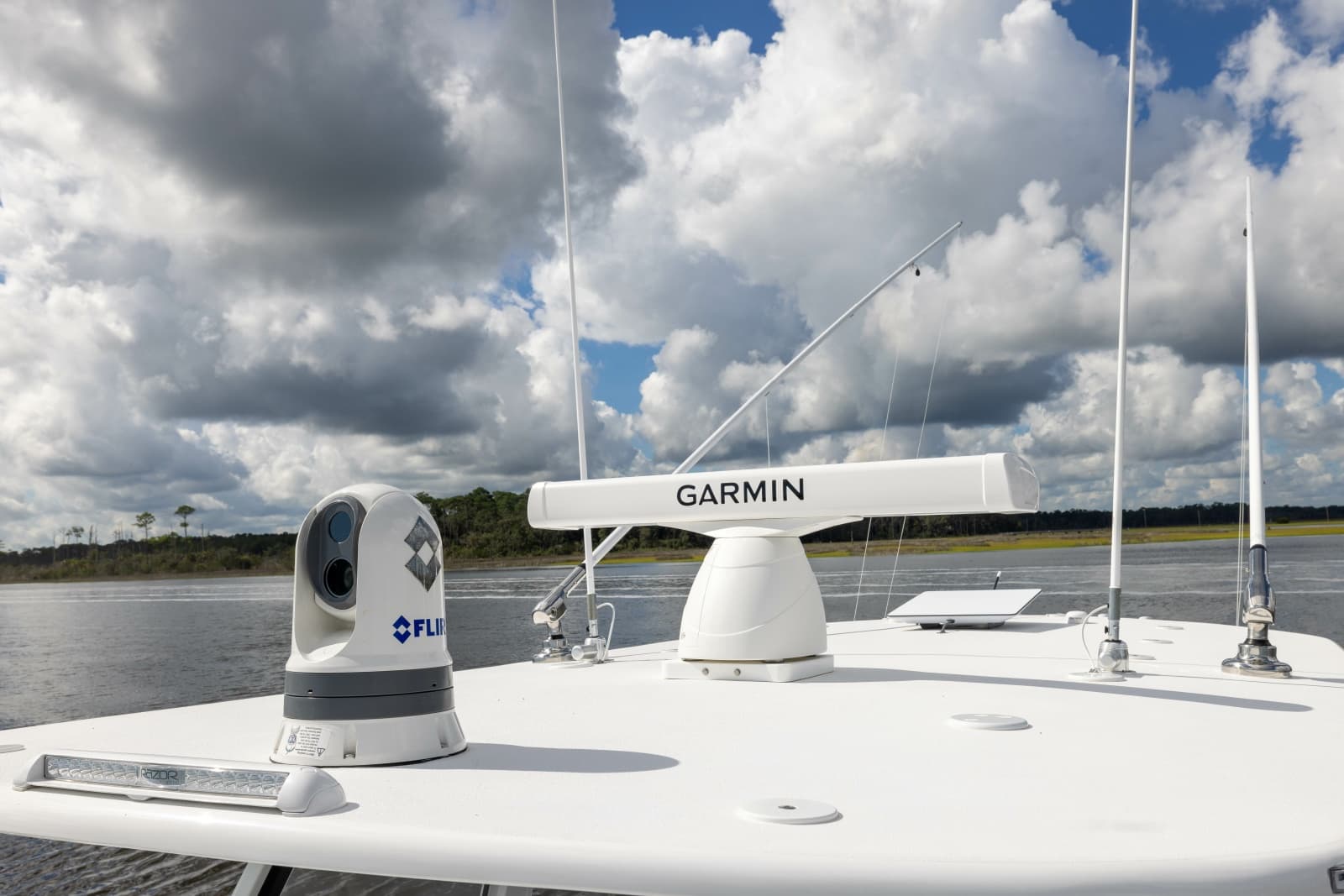 2025 Front Runner Catamaran - Photo 21