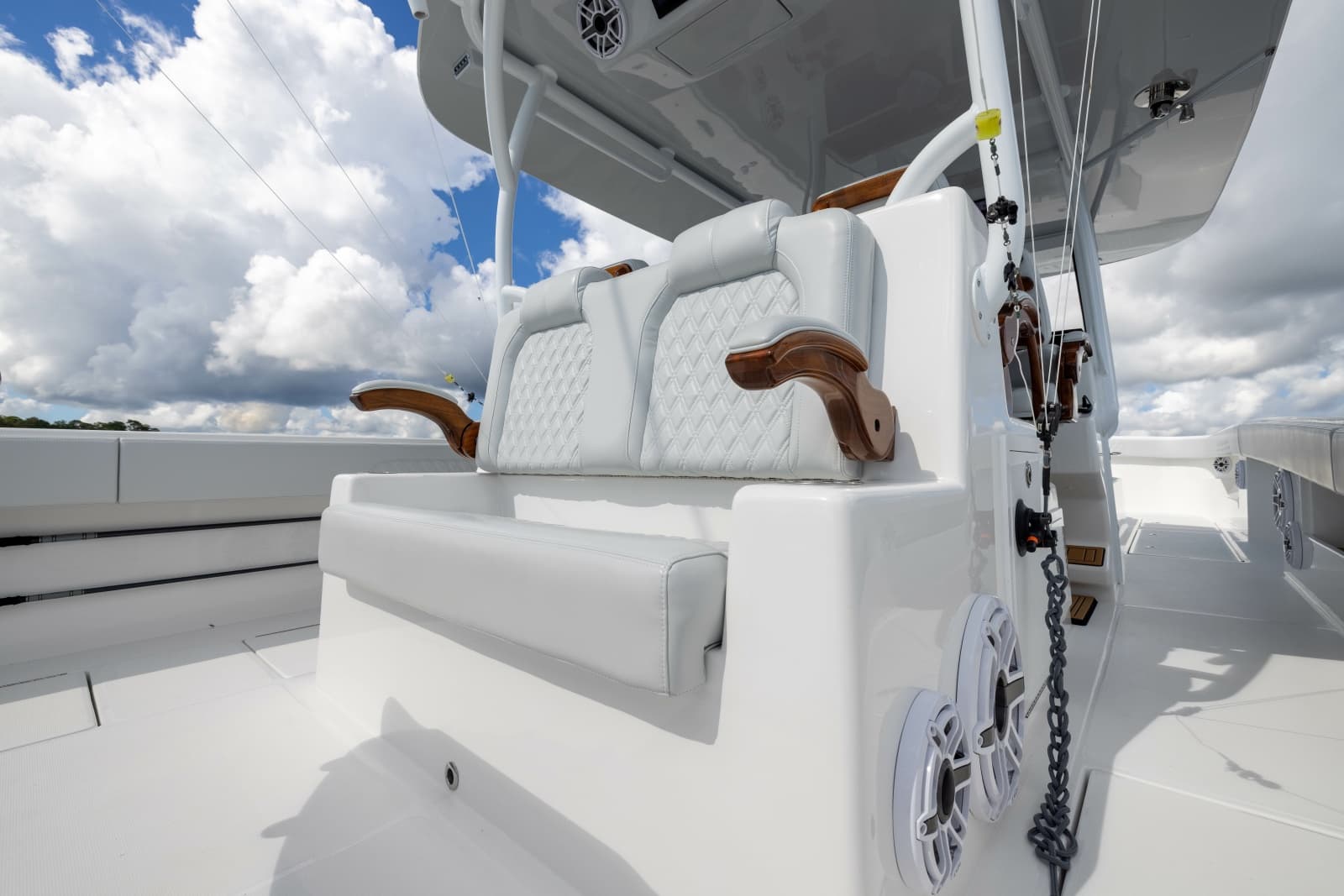 2025 Front Runner Catamaran - Photo 41