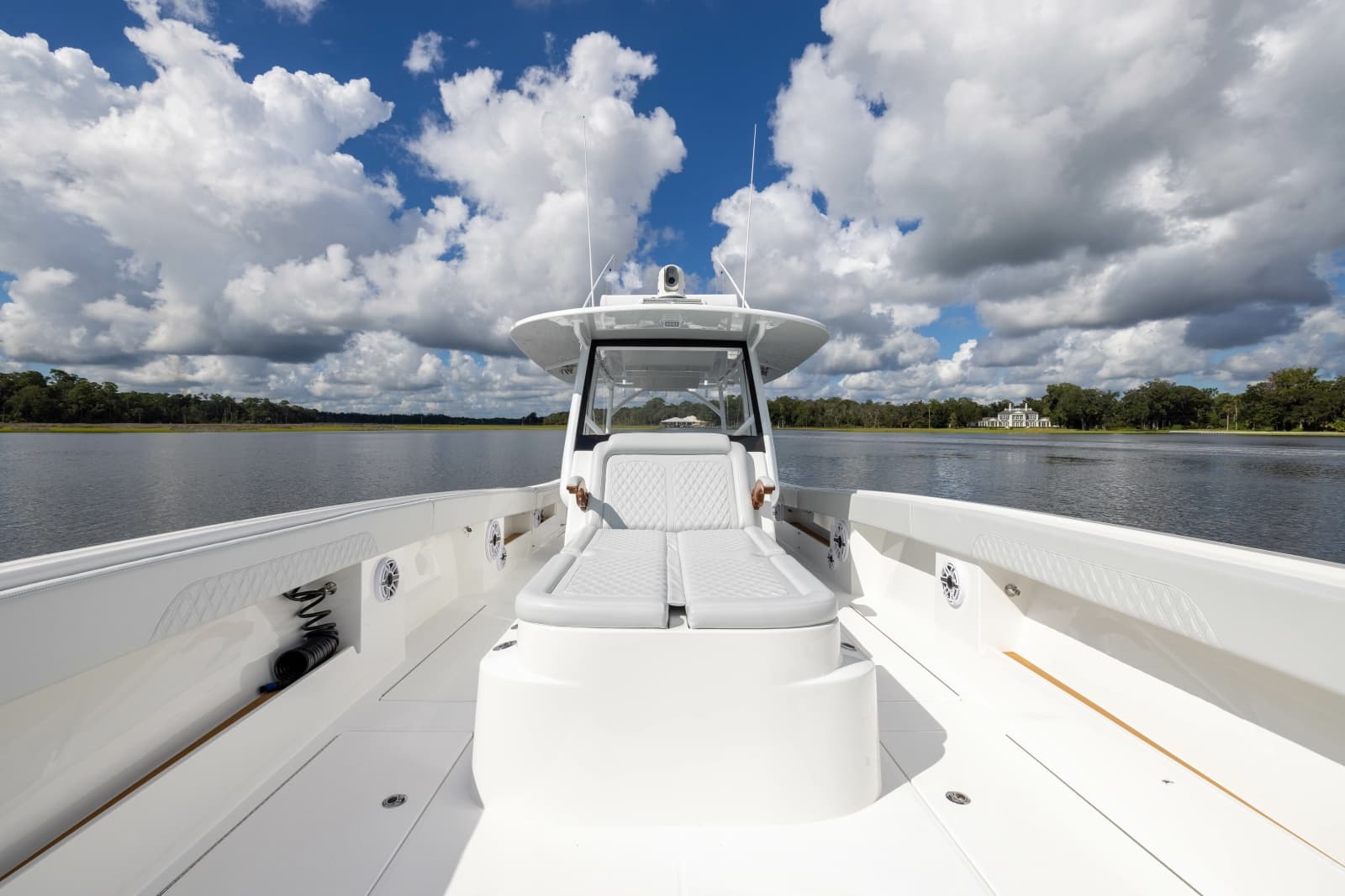 2025 Front Runner Catamaran - Photo 17