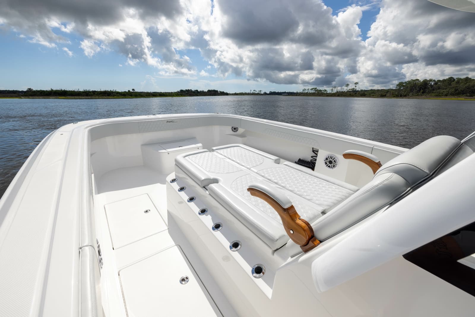 2025 Front Runner Catamaran - Photo 11