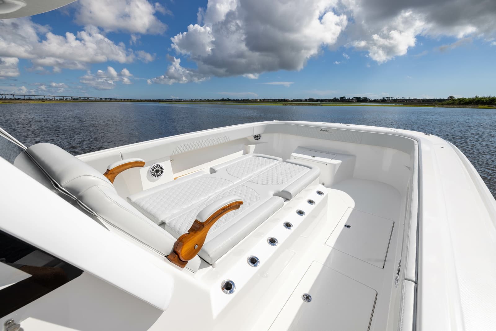 2025 Front Runner Catamaran - Photo 12