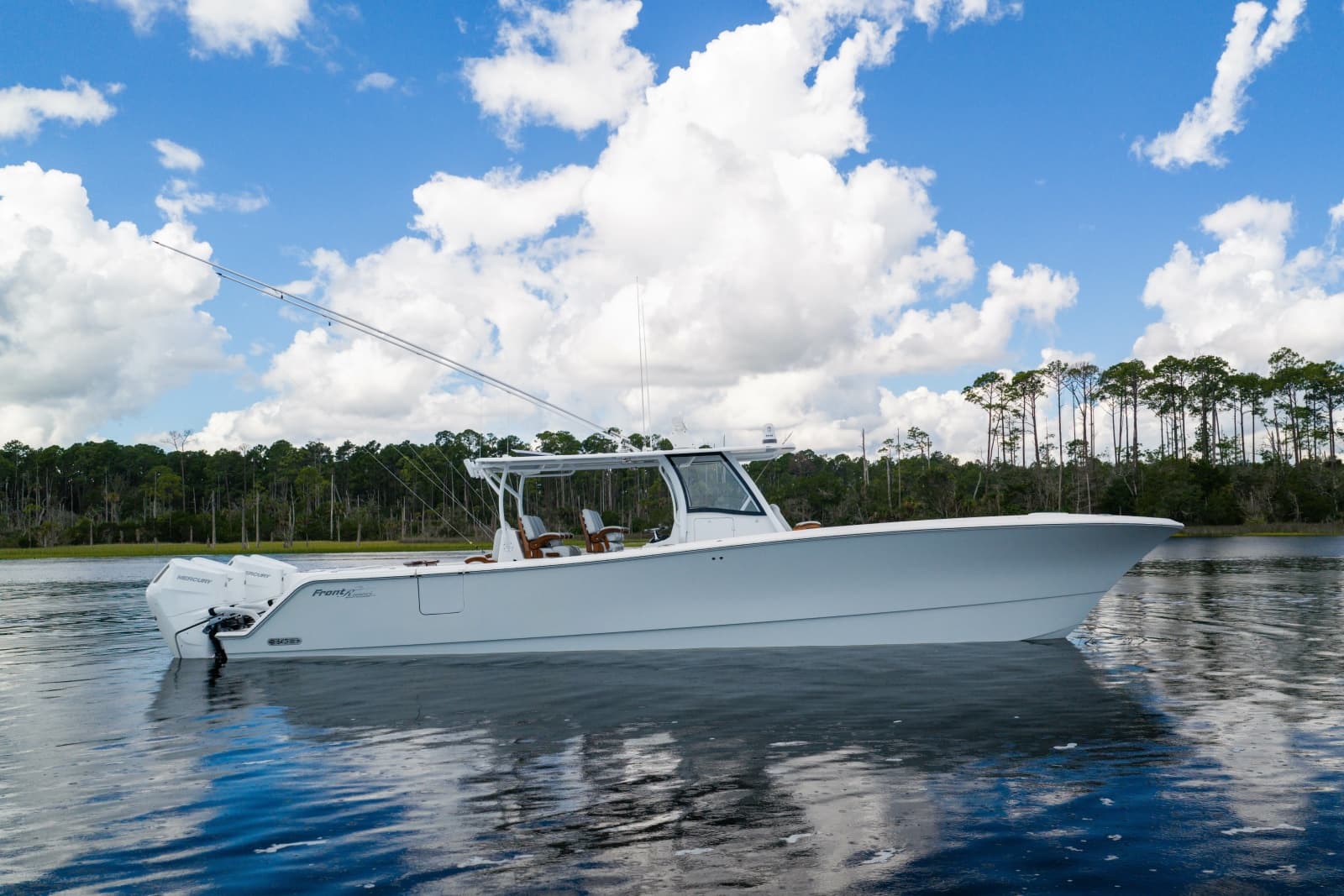 2025 Front Runner Catamaran - Photo 1