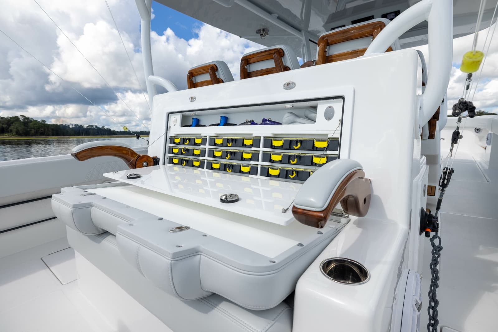 2025 Front Runner Catamaran - Photo 42