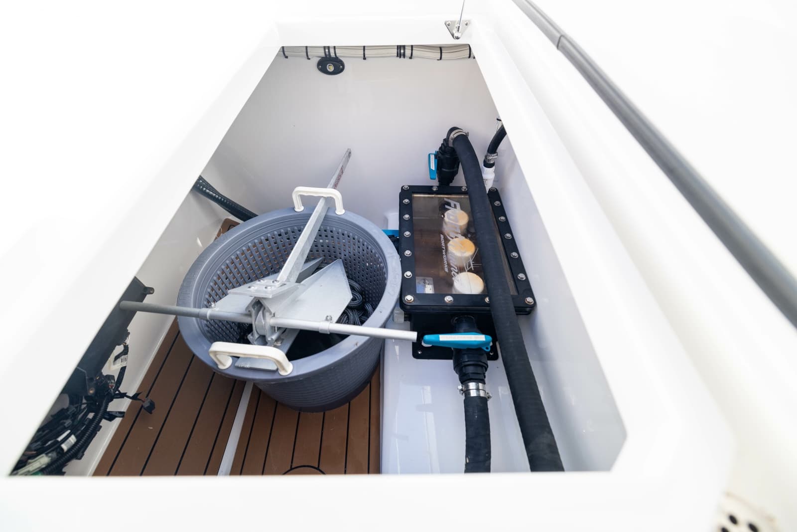 2025 Front Runner Catamaran - Photo 53