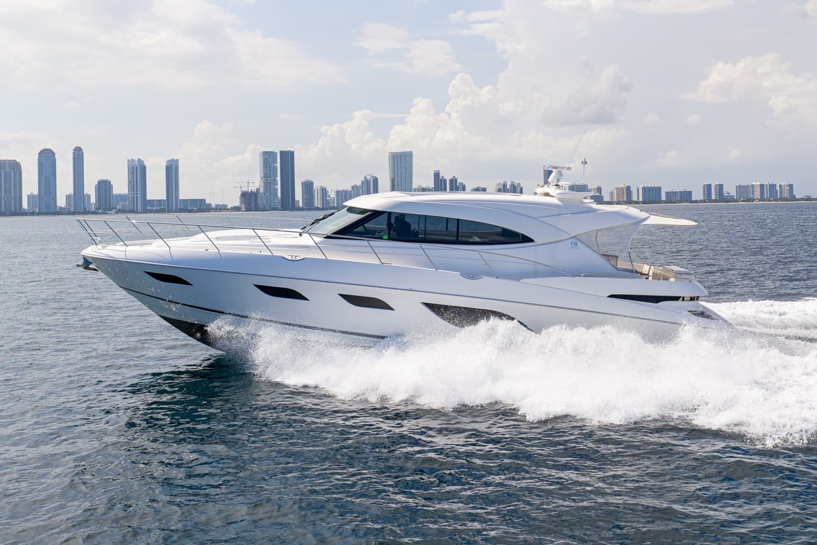 2019 Riviera 6000SY - Photo 3