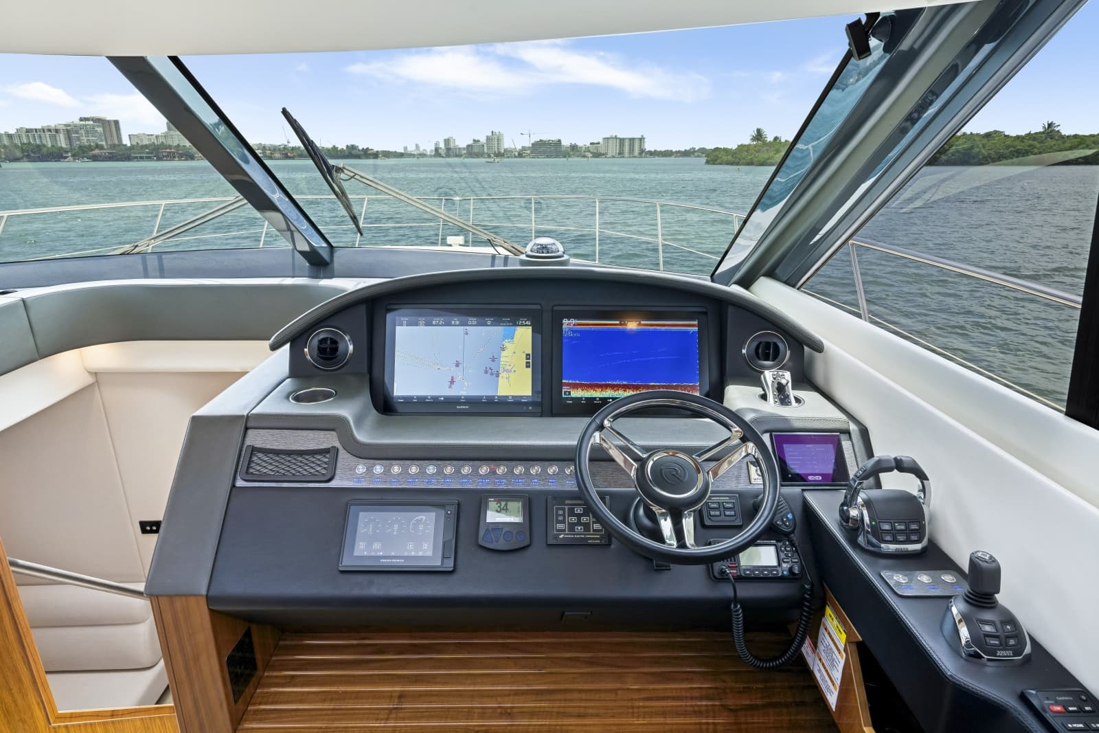 2019 Riviera 6000SY - Photo 25