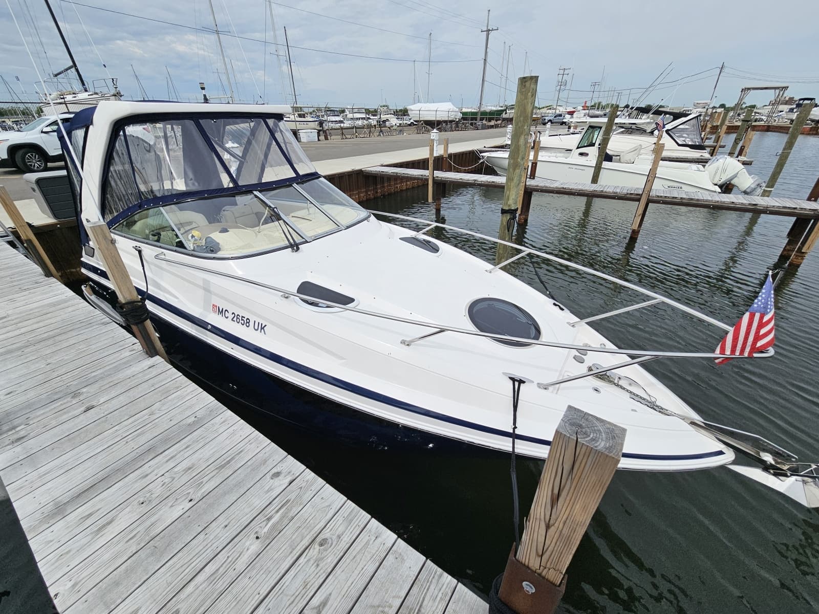 2019 Regal 28 Express - Photo 7